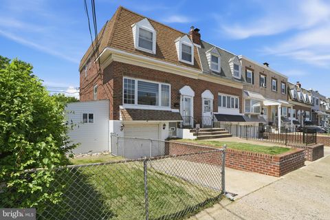 Townhouse For Sale - 3718 Westhampton Drive<br/> PHILADELPHIA, PA 19154