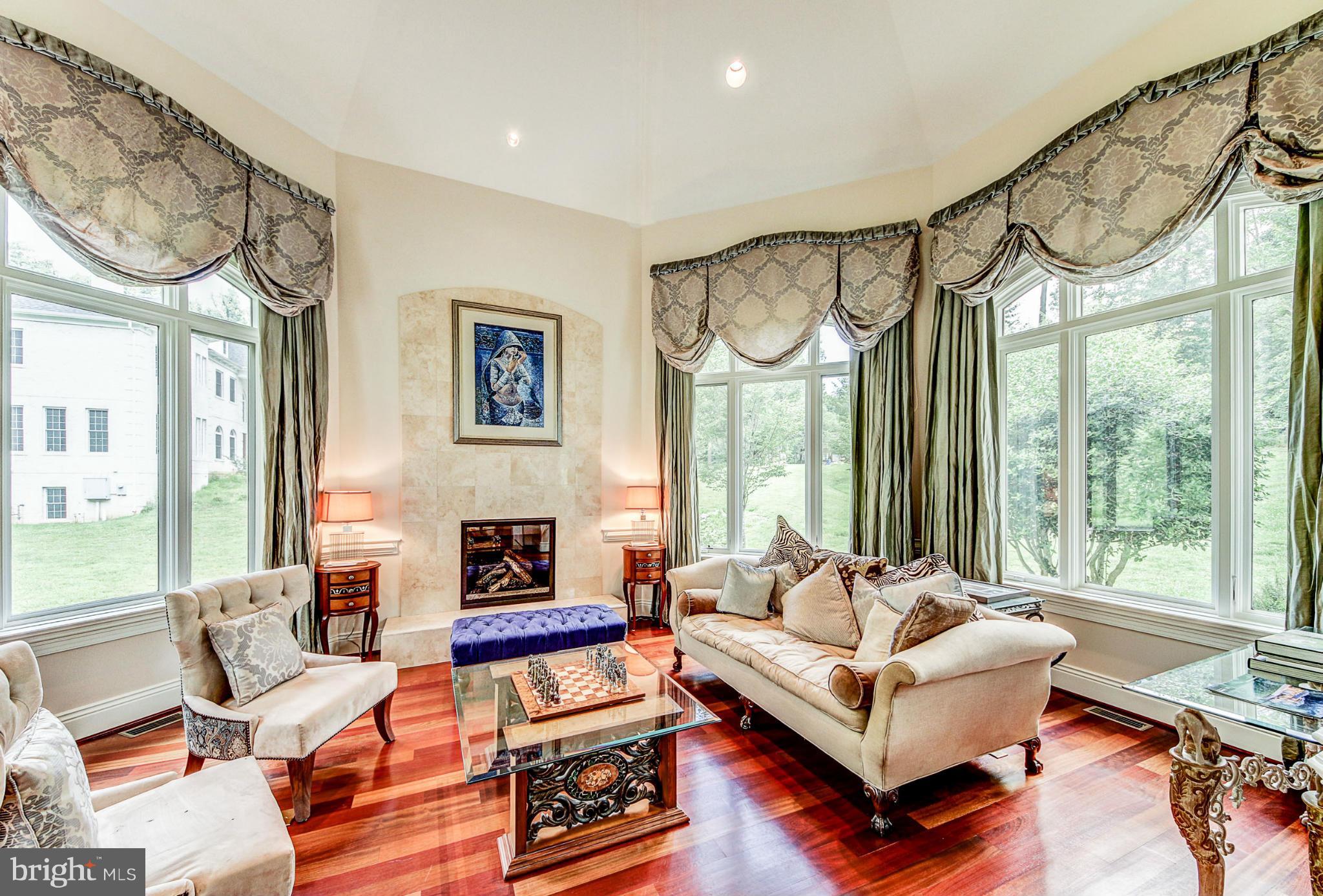 PROSPECT HILLS - Residential