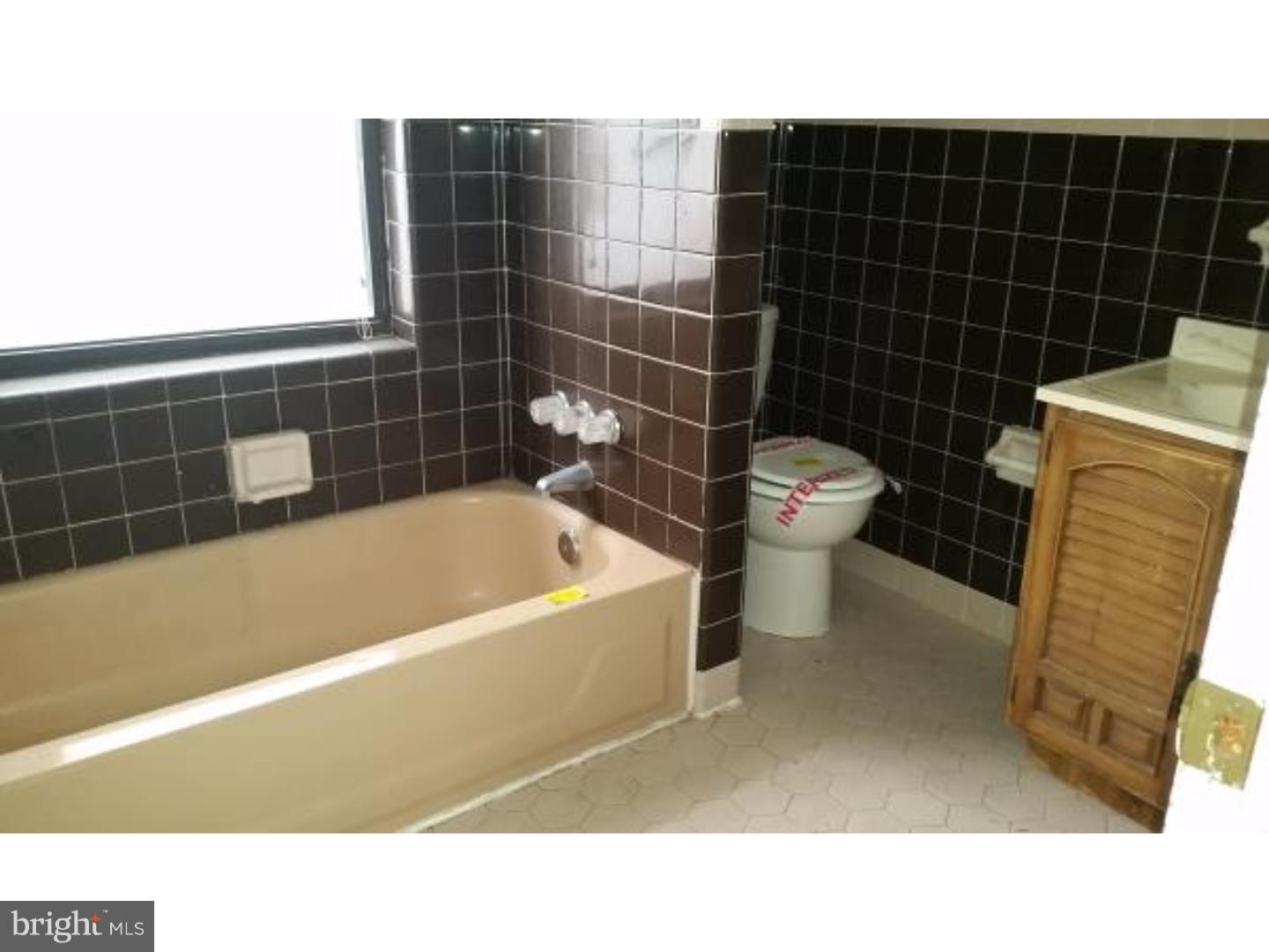 ITALIAN MARKET - Residential