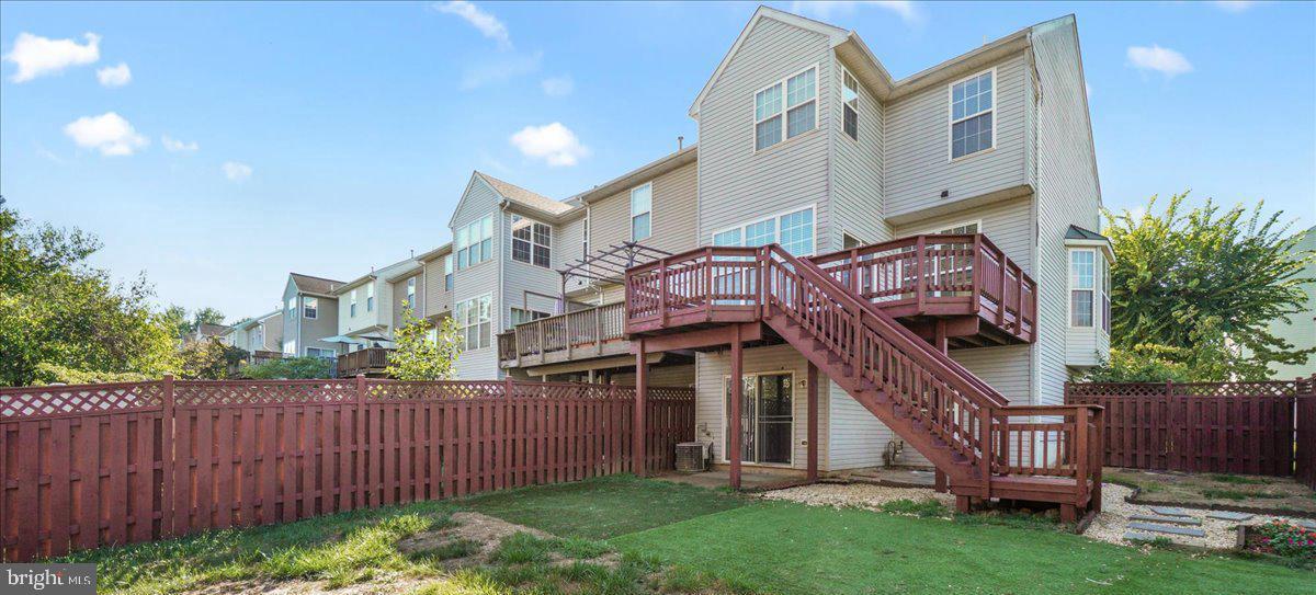 NORTH CROSSING - Residential