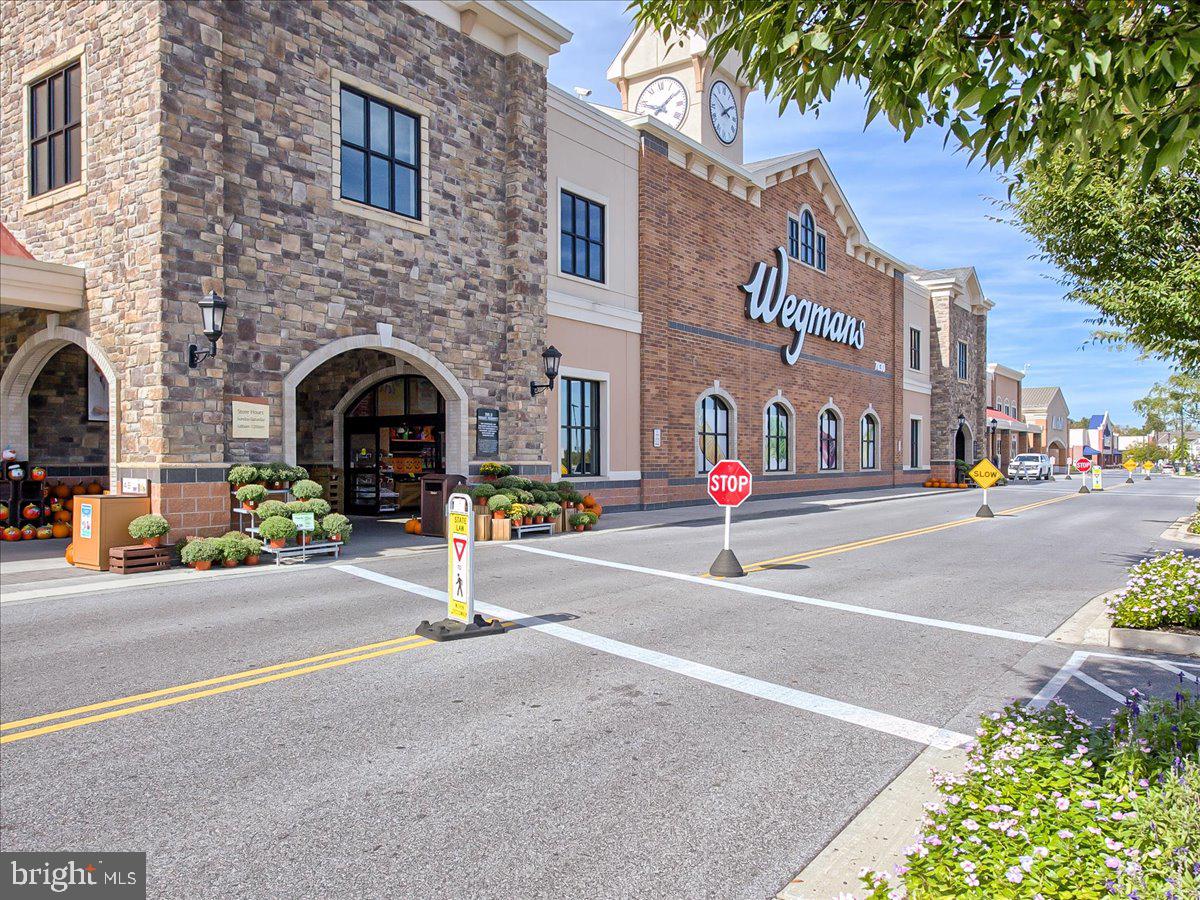 NORTH CROSSING - Residential