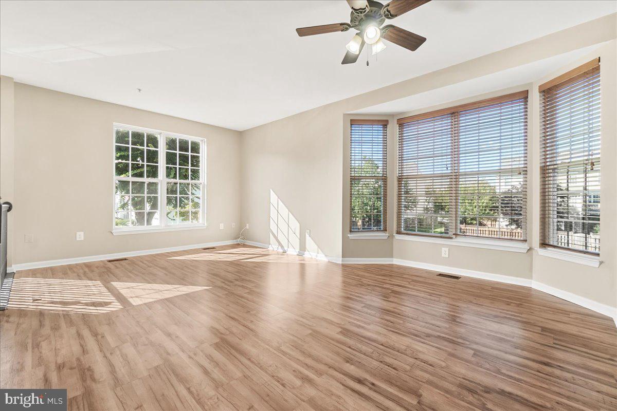 NORTH CROSSING - Residential