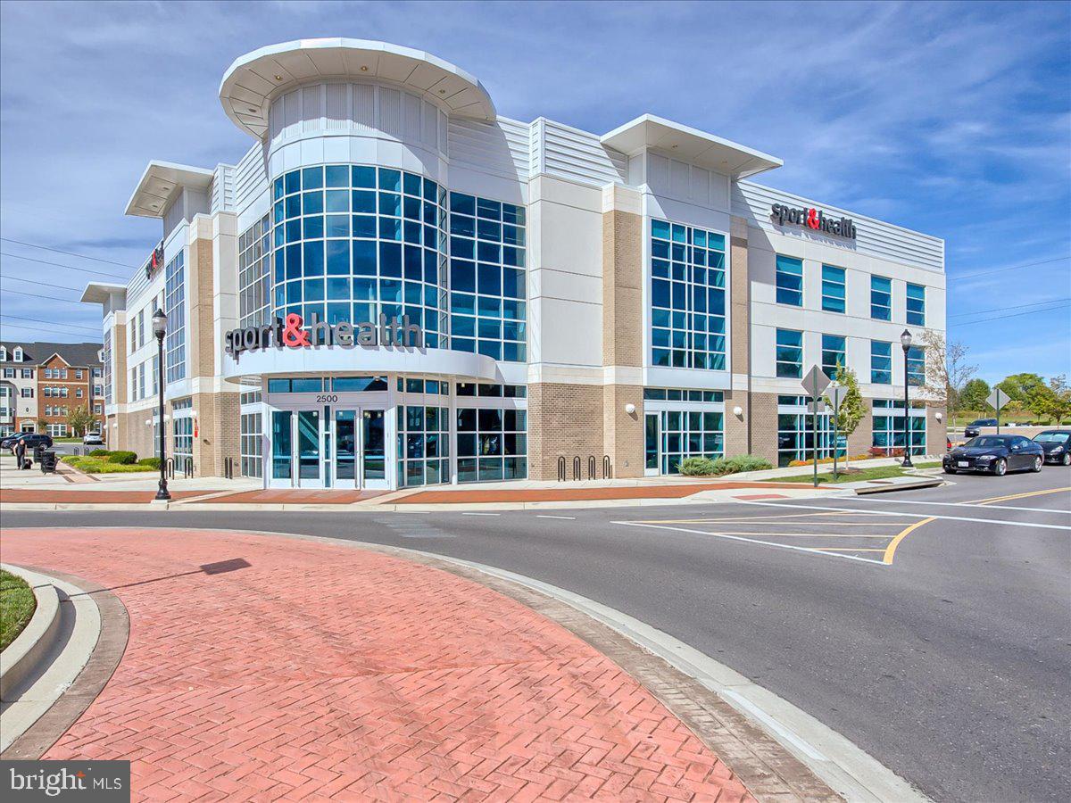 NORTH CROSSING - Residential