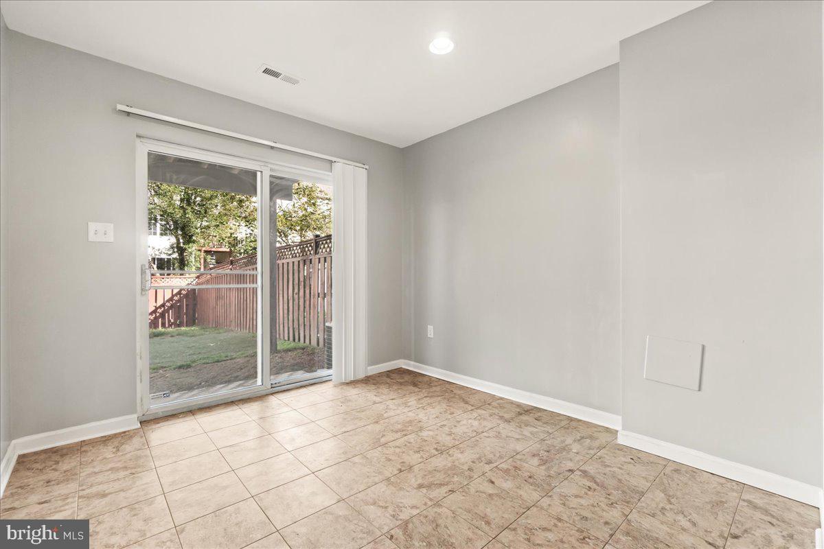 NORTH CROSSING - Residential