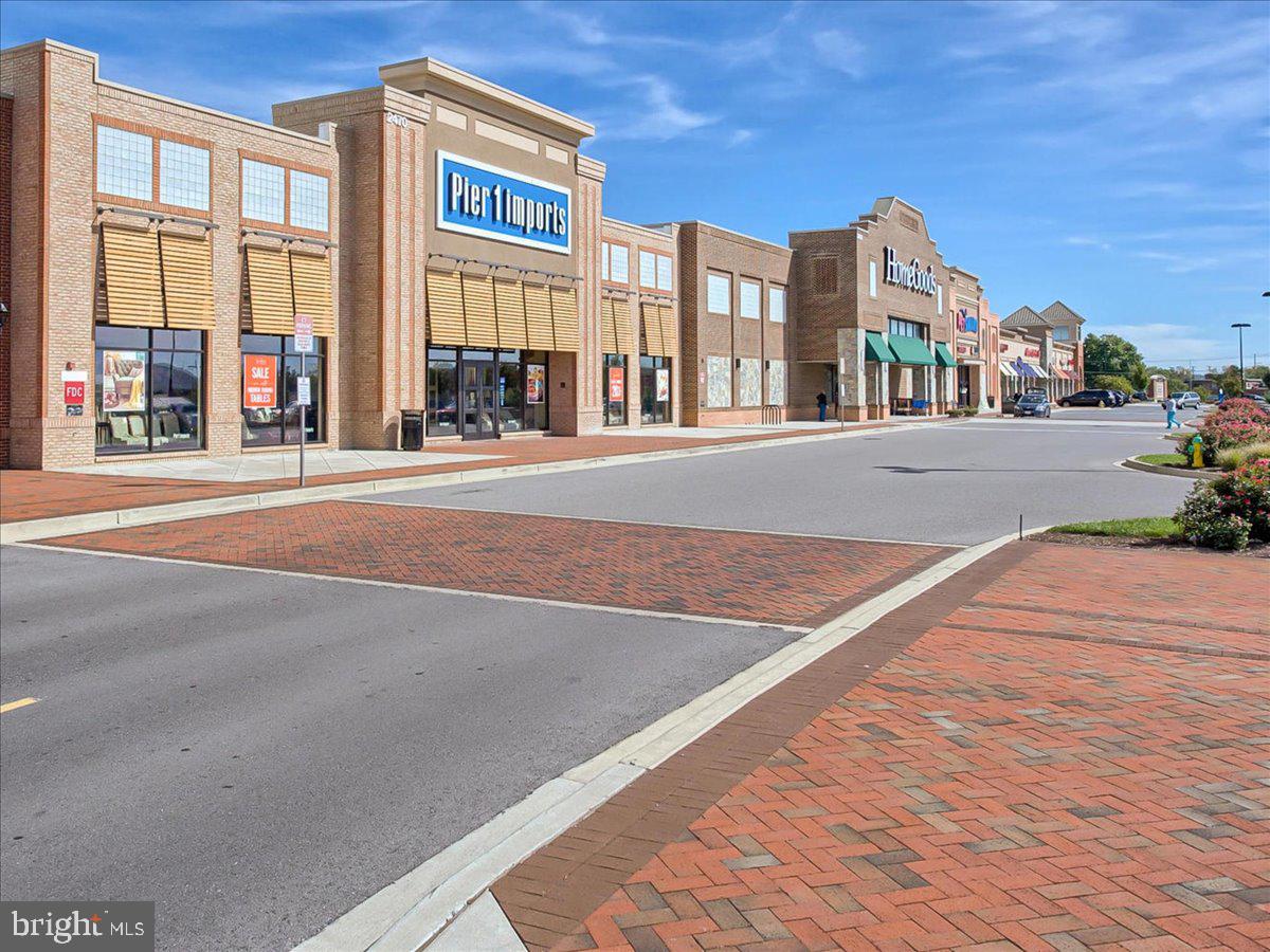 NORTH CROSSING - Residential