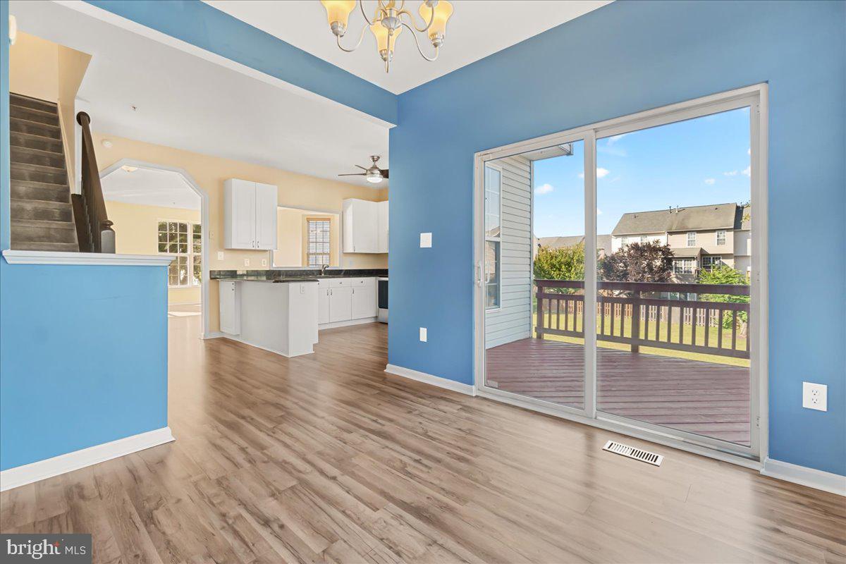 NORTH CROSSING - Residential