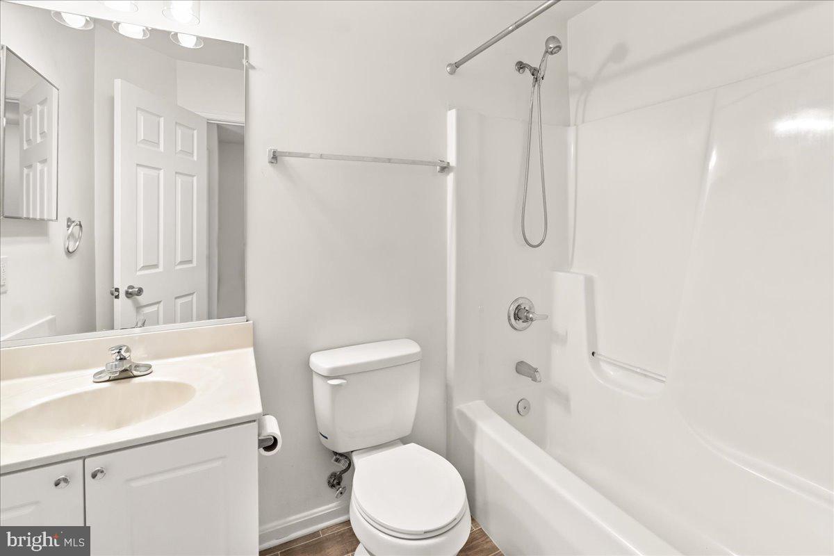 NORTH CROSSING - Residential