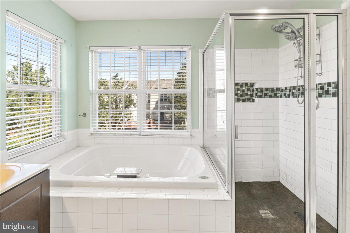 NORTH CROSSING - Residential