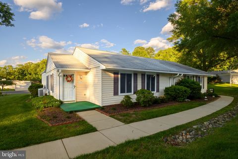 14702 LINDSEY LANE 221-B SILVER SPRING MD 20906