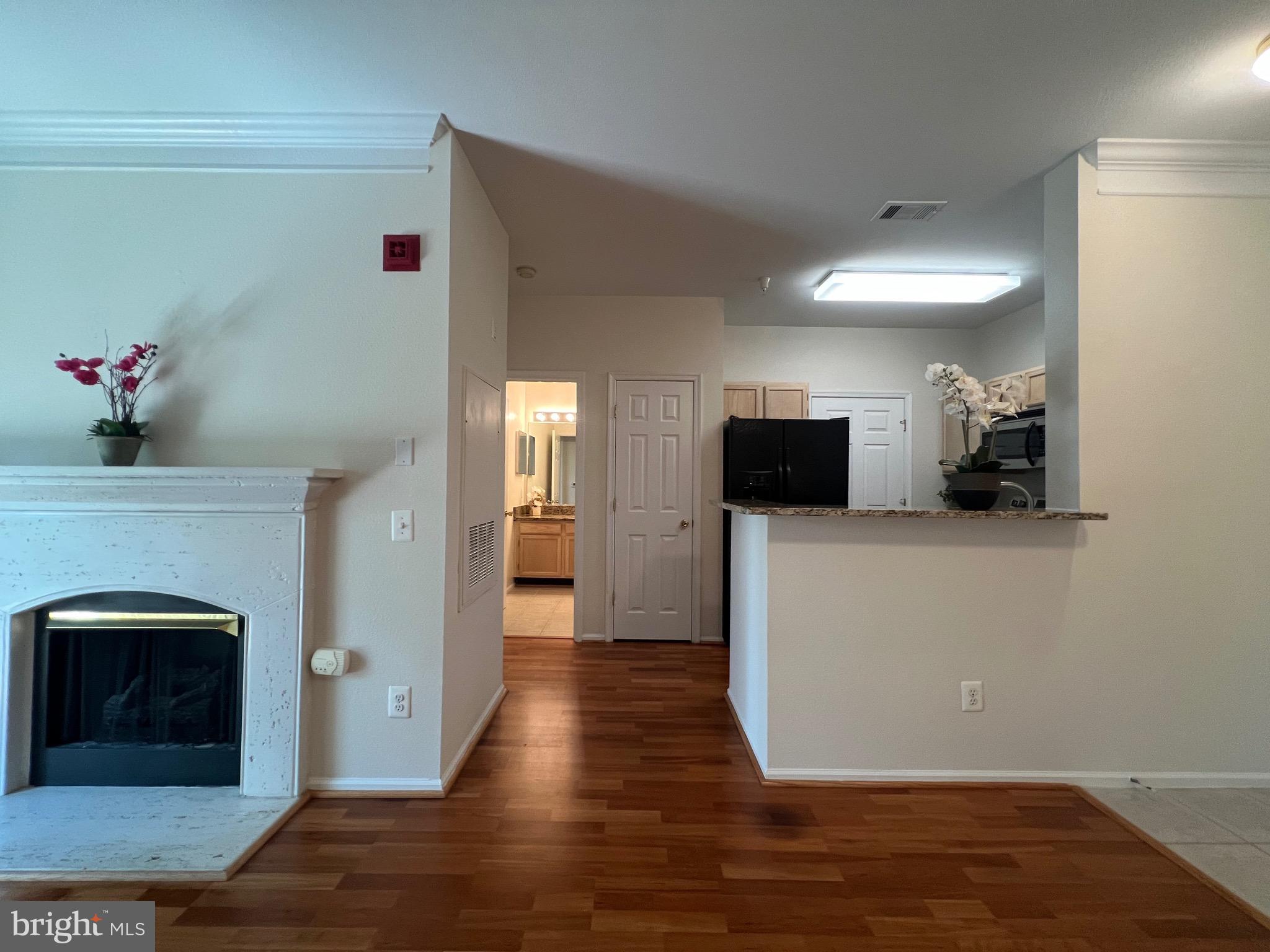 GATES OF MCLEAN - Residential