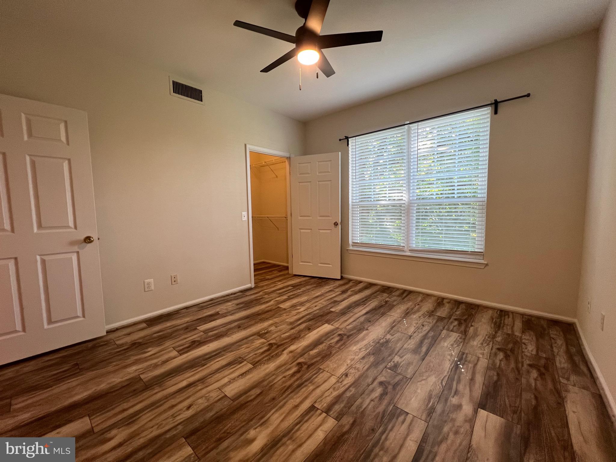 GATES OF MCLEAN - Residential