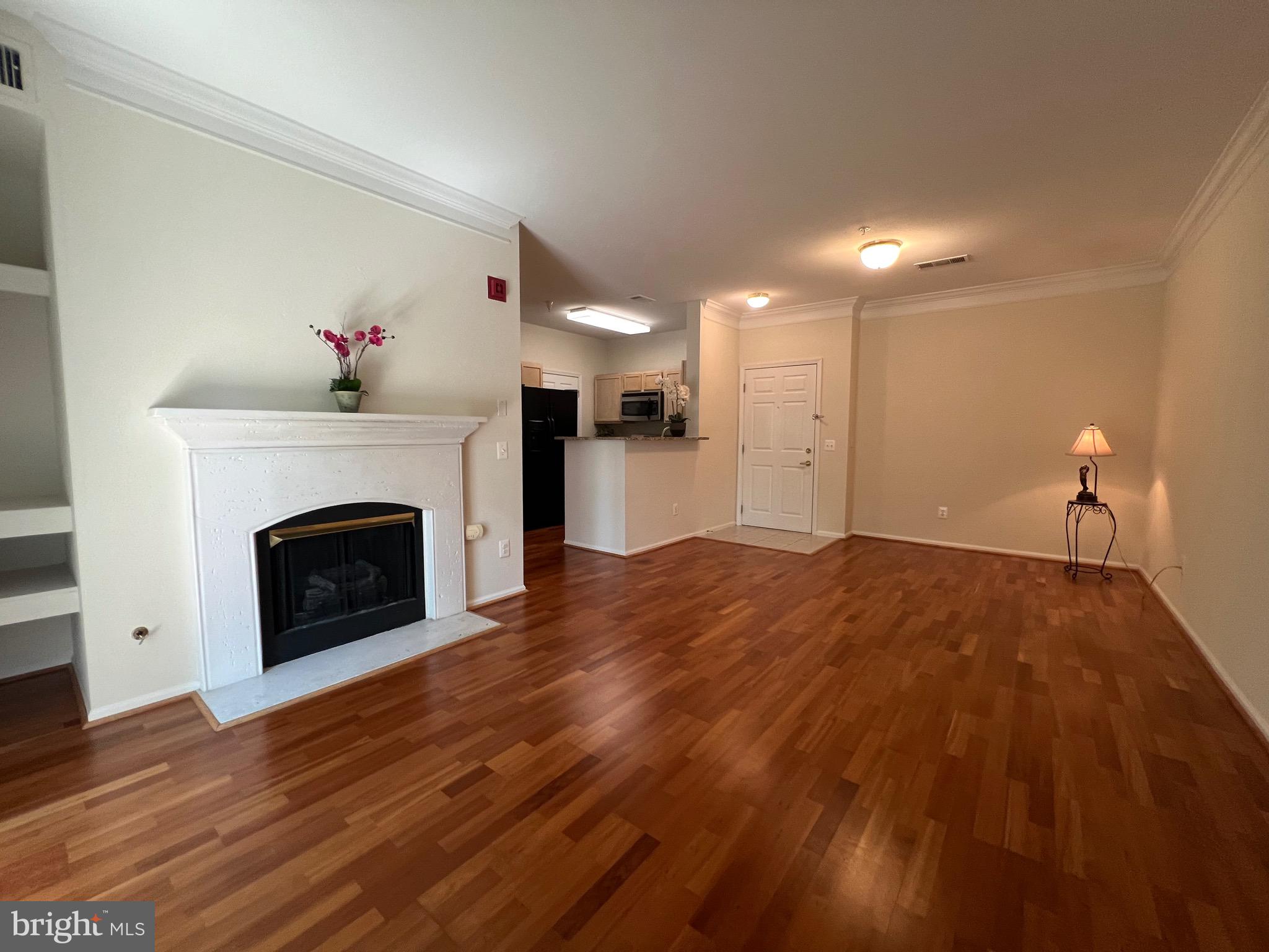 GATES OF MCLEAN - Residential