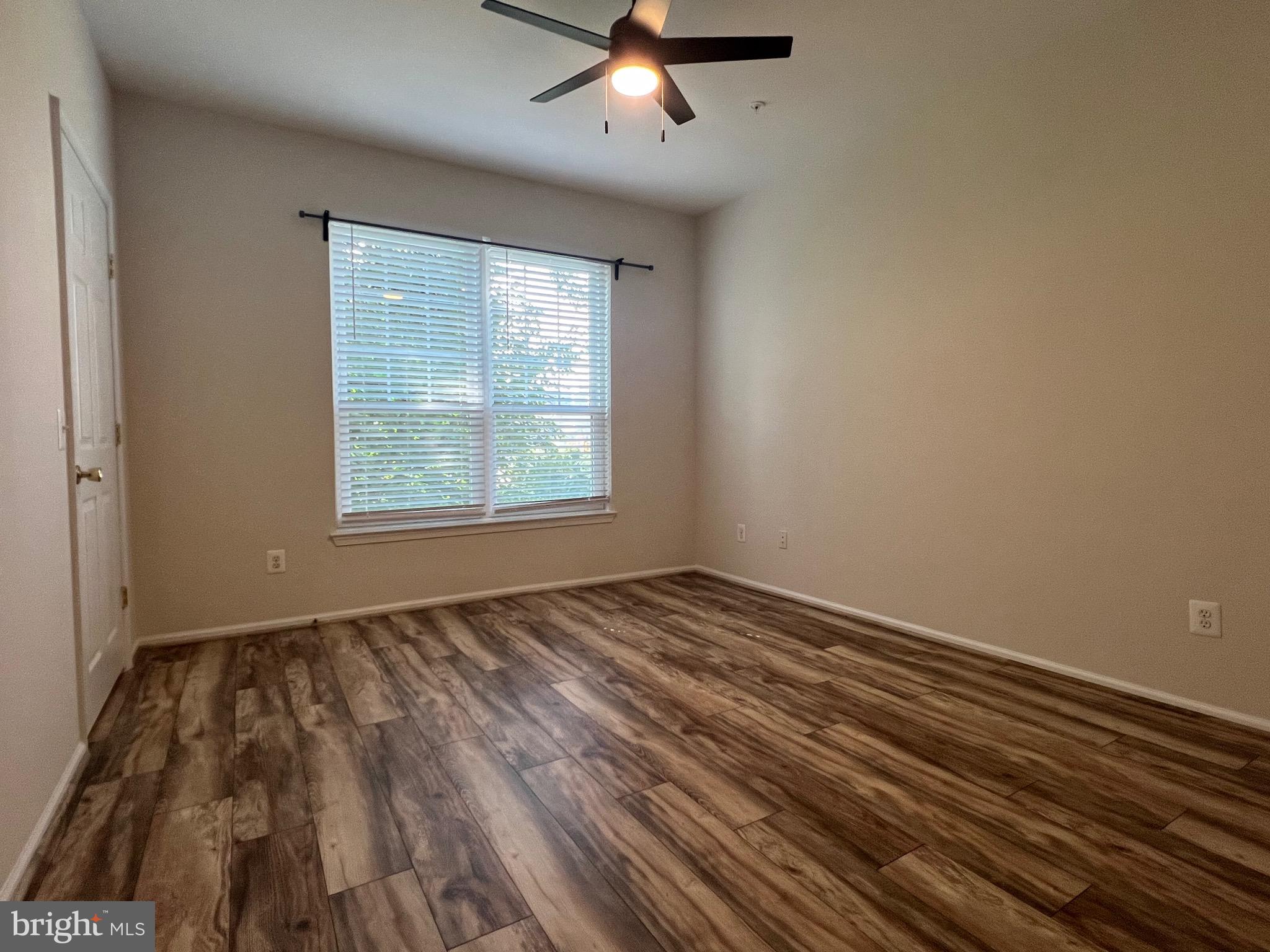 GATES OF MCLEAN - Residential