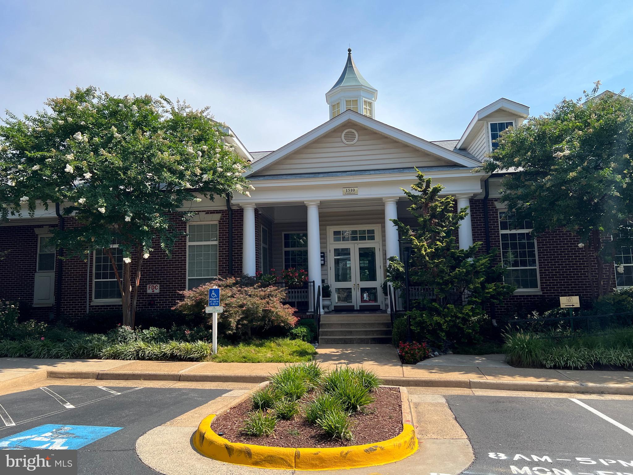 GATES OF MCLEAN - Residential