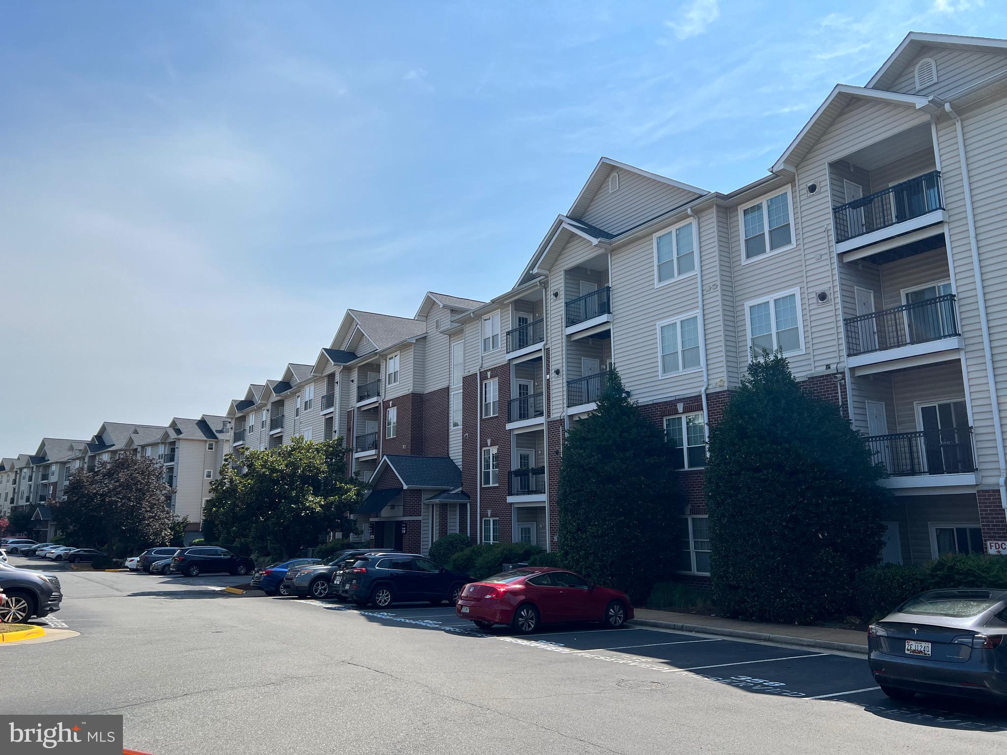 GATES OF MCLEAN - Residential