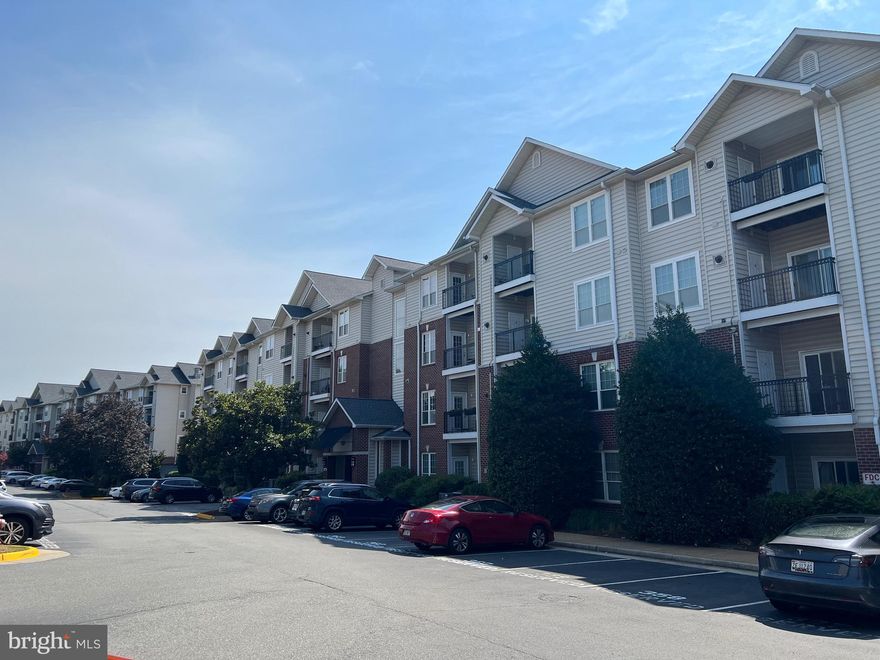 Gorgeous 1 BR/1 BA Condo, Rare to find wooded Premium unit View,   735 sq. ft,  Gates of McLean located in Tysons Corner, Gated community ,  Private balcony toward East directions , One underground reserved parking / 2 guest parking passes,  Best location: Walk-to-McLean Silver Line Metro and Stone through distance to Wegmans grocery store,  New Club house,  New elevator,  Mail area / Trash room,  Wood floors,  Kitchen w/granite counters, Washer & Dryer, Fireplace, Renovated :New Stove, New Dishwasher,  New Ceiling Fan,  New Floor in Bedroom,  Recessed lights,  Great Amenities, Clubhouse, Exercise/gym, Outdoor swimming Pool, play area, Sports courts/Basketball court, Picnic areas/BBQ grill, Clubhouse/ onsite management, Sauna, Party room, Business center,  Visitor Parking, Convenient access to Kaiser Permanente Medical Center, Tysons Galleria, Tysons Corner Centre, Sport & Health, Offices, Restaurants, Easy access to 123, 7, I-495, 66, Toll 267,  and Much More, Must See It ***Won't be last***