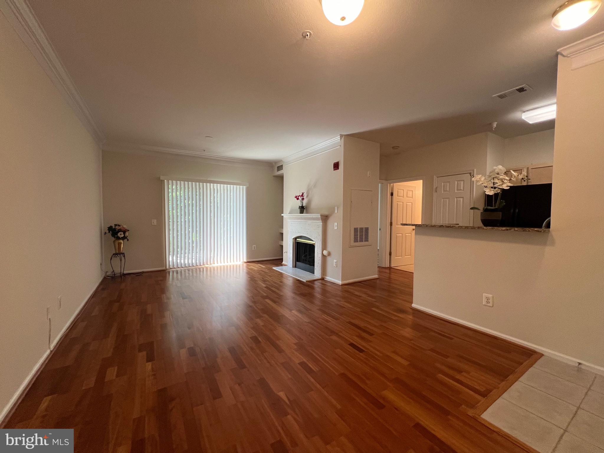 GATES OF MCLEAN - Residential