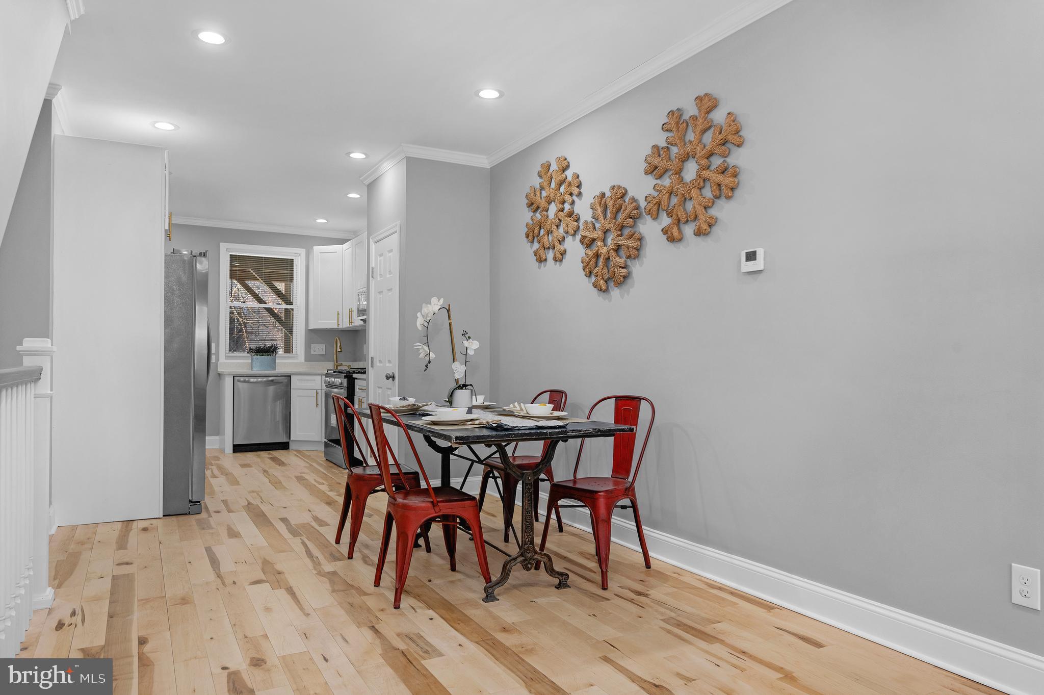 BROADWAY EAST - Residential