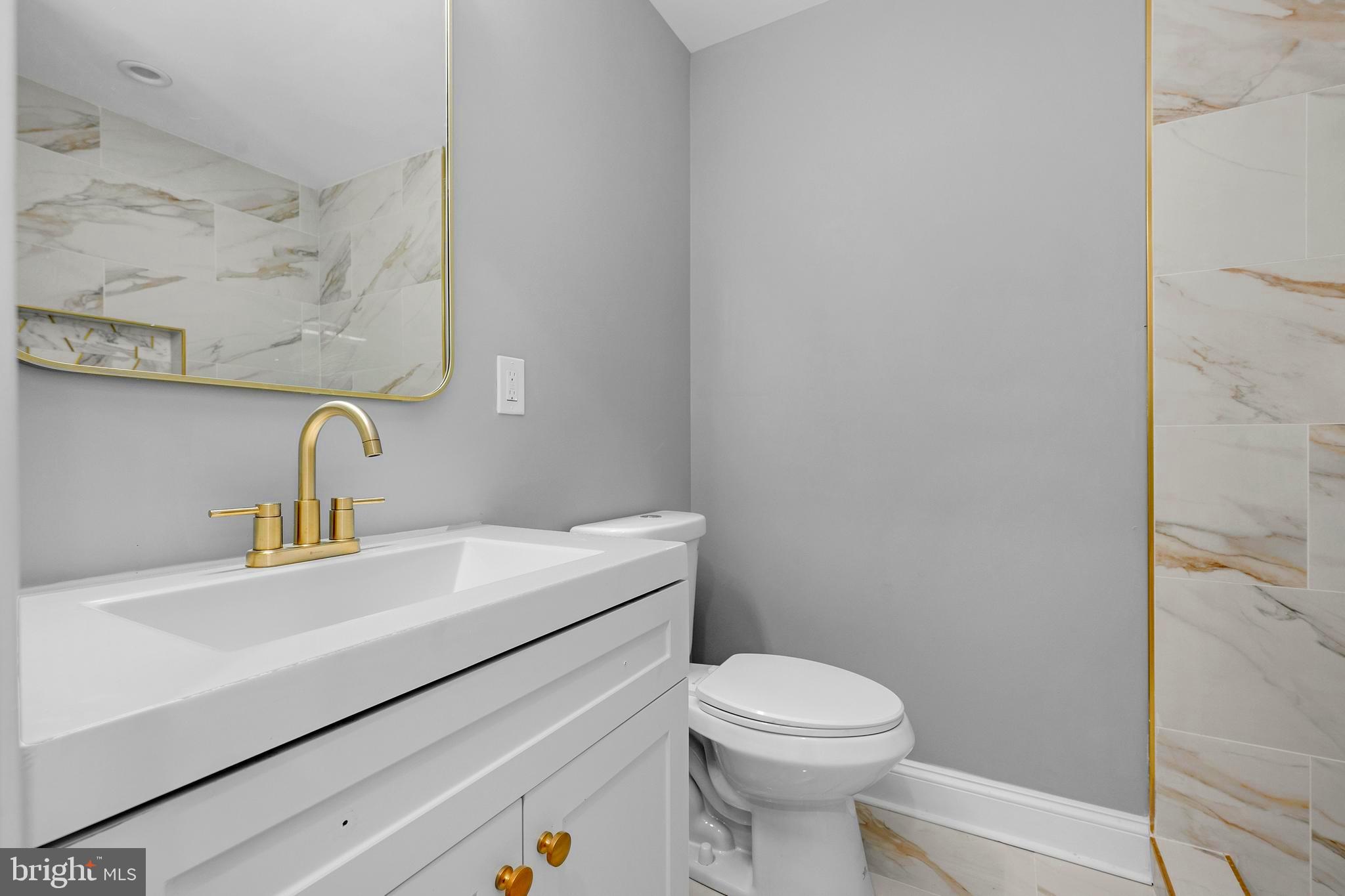 BROADWAY EAST - Residential