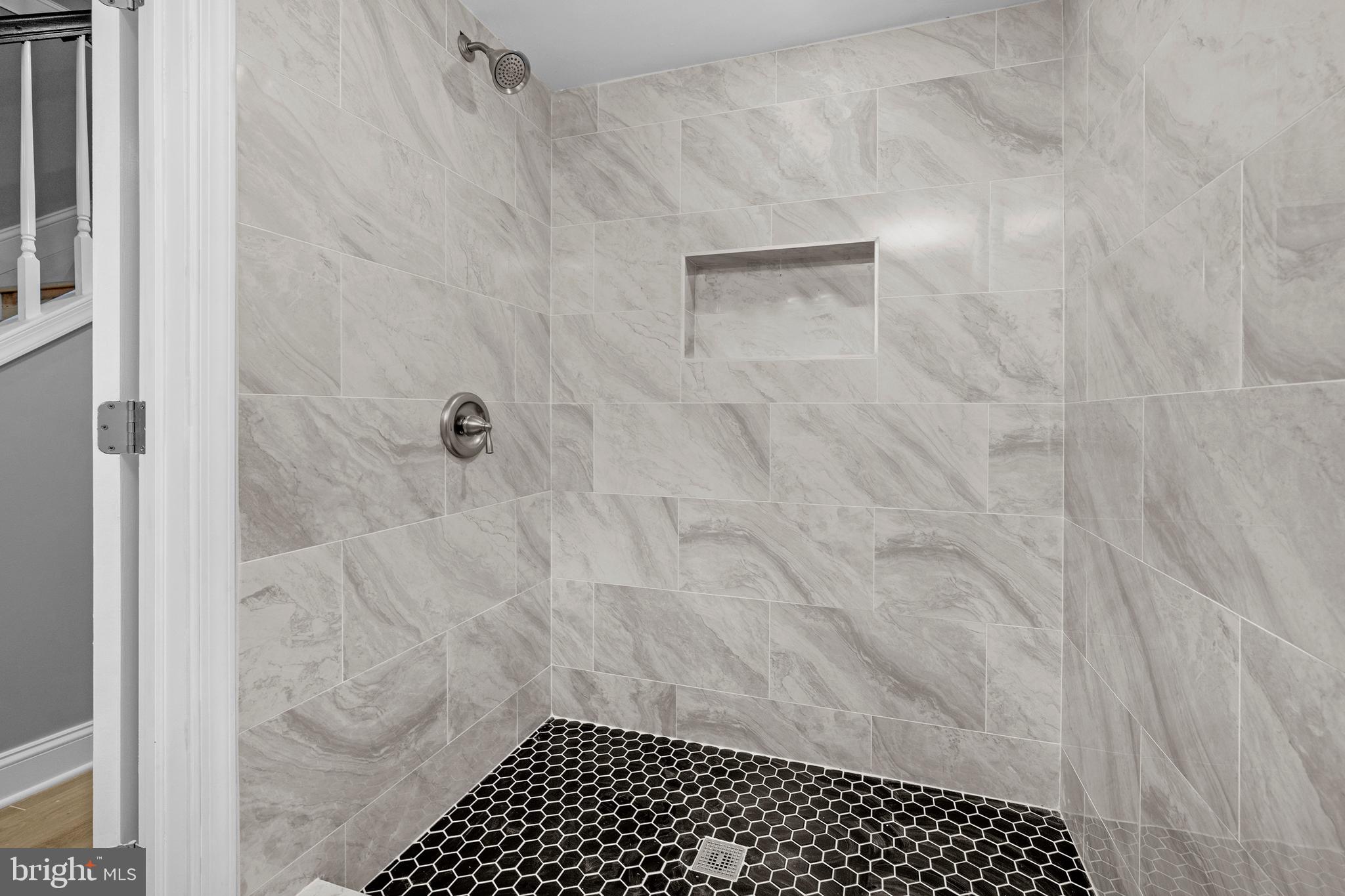 BROADWAY EAST - Residential