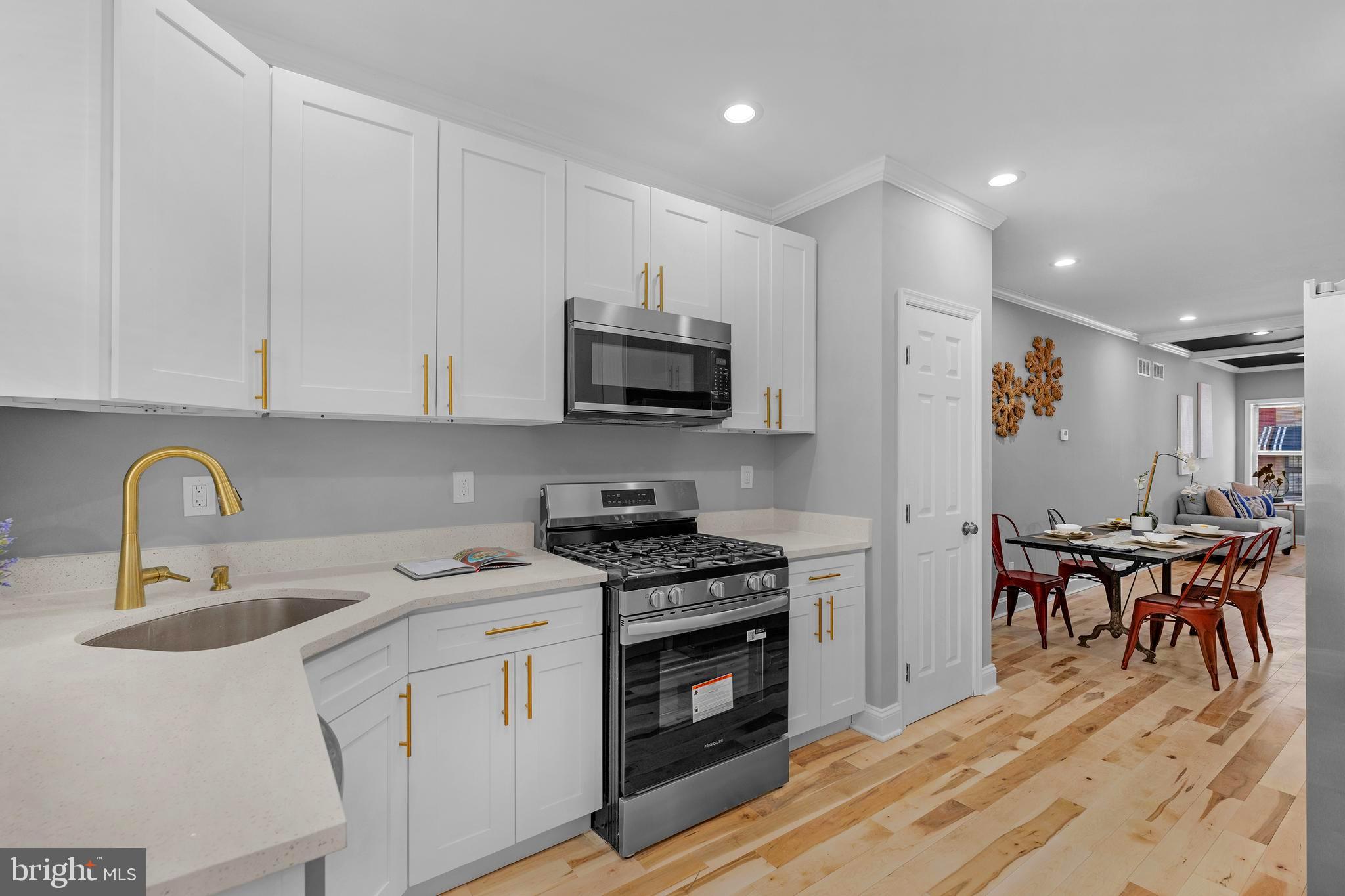 BROADWAY EAST - Residential