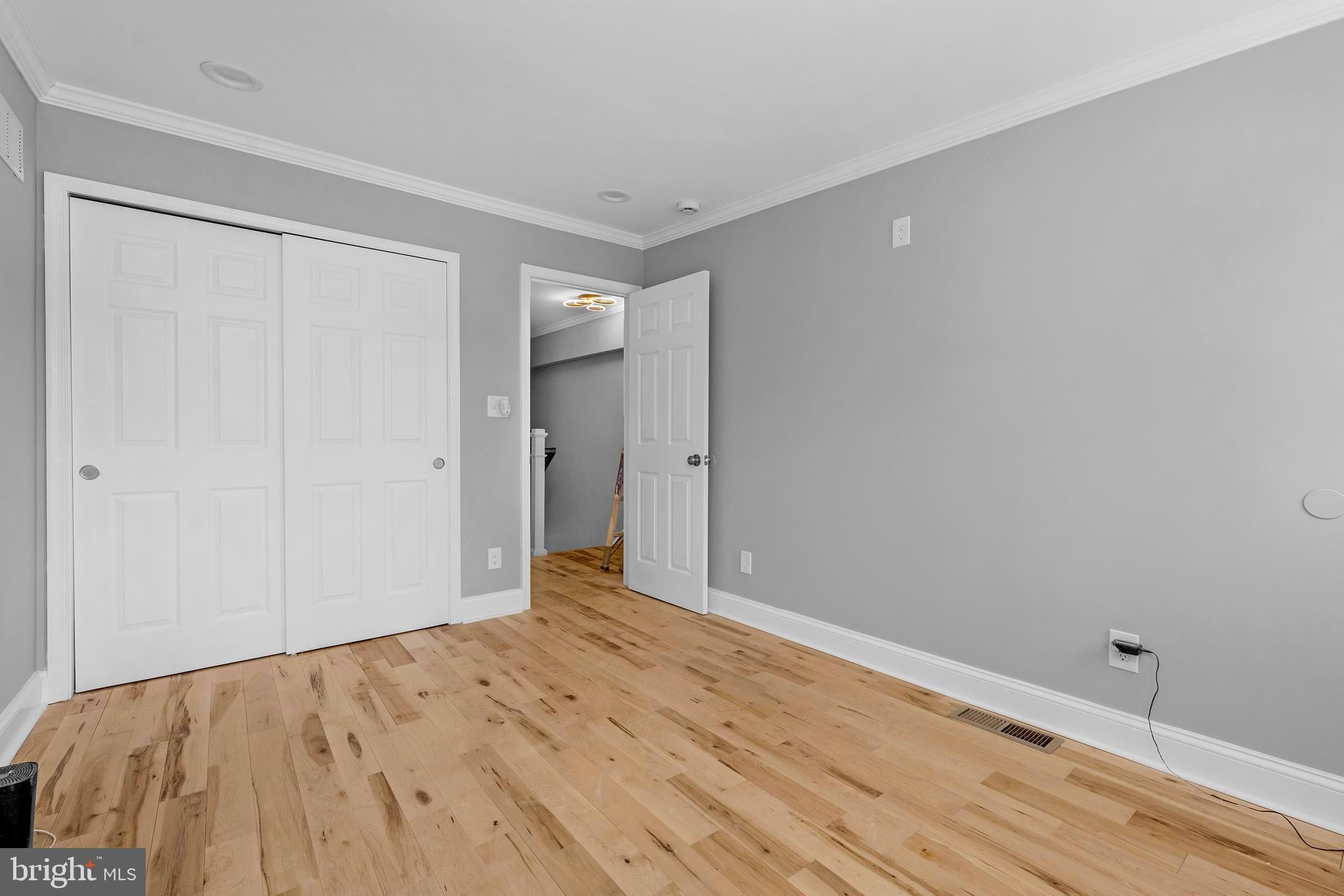 BROADWAY EAST - Residential