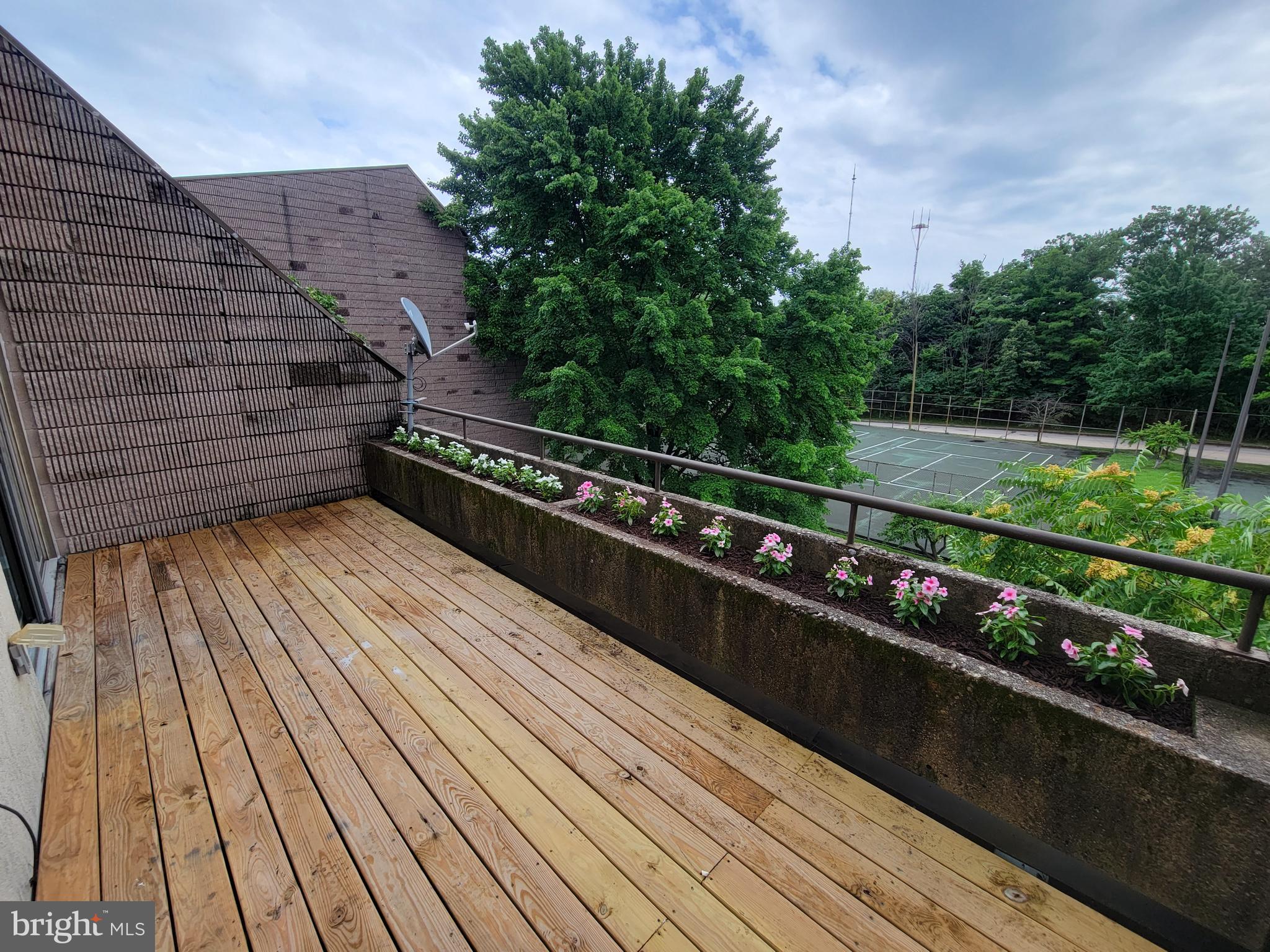 COLD SPRING NEWTOWN - Residential