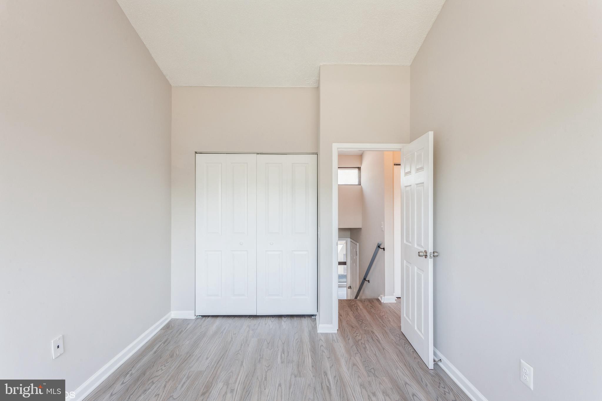 COLD SPRING NEWTOWN - Residential