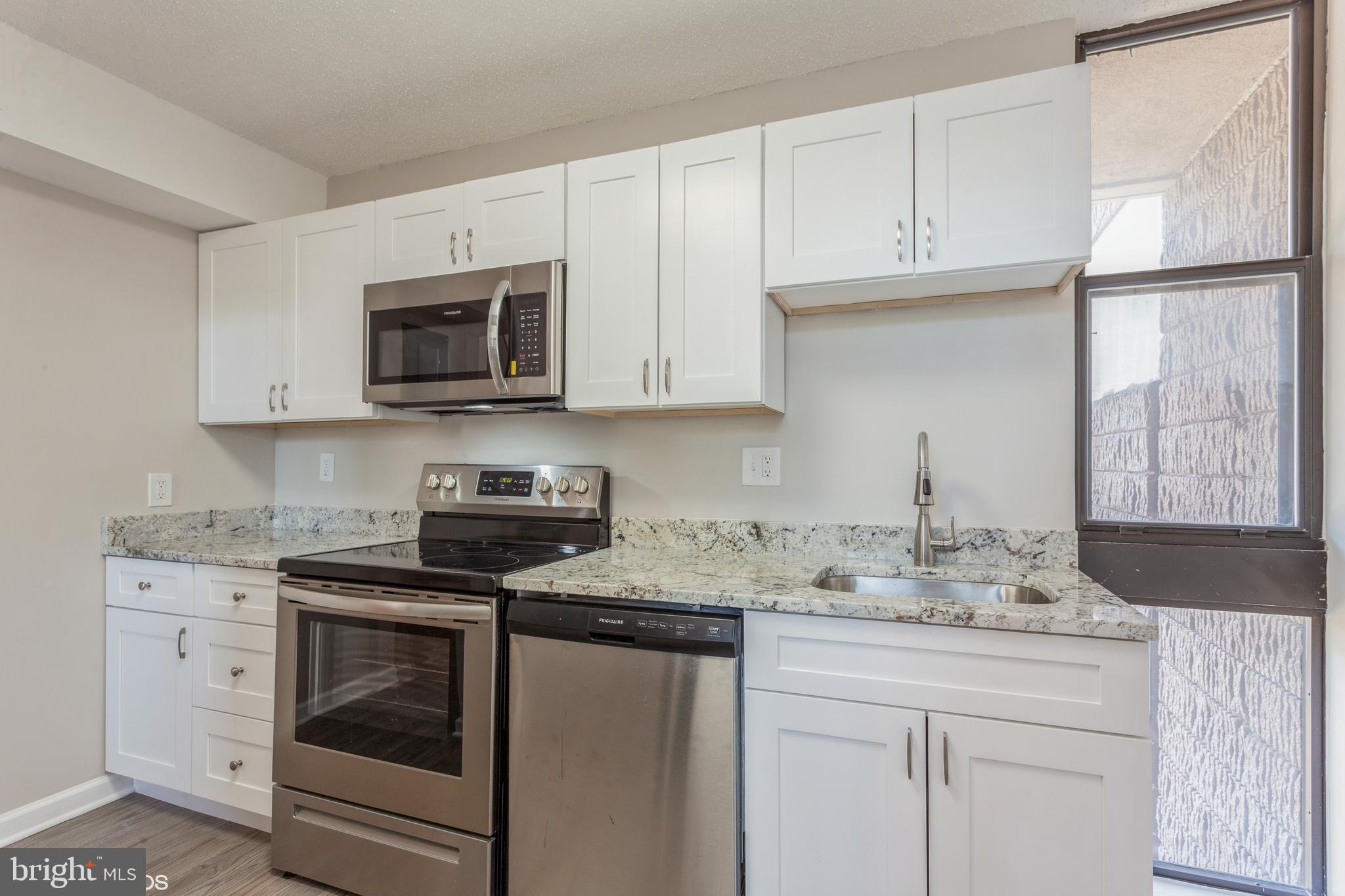 COLD SPRING NEWTOWN - Residential