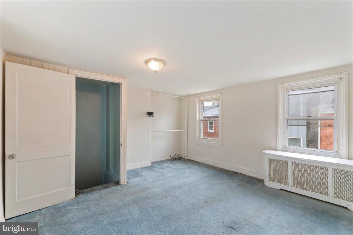 OLDE KENSINGTON - Residential