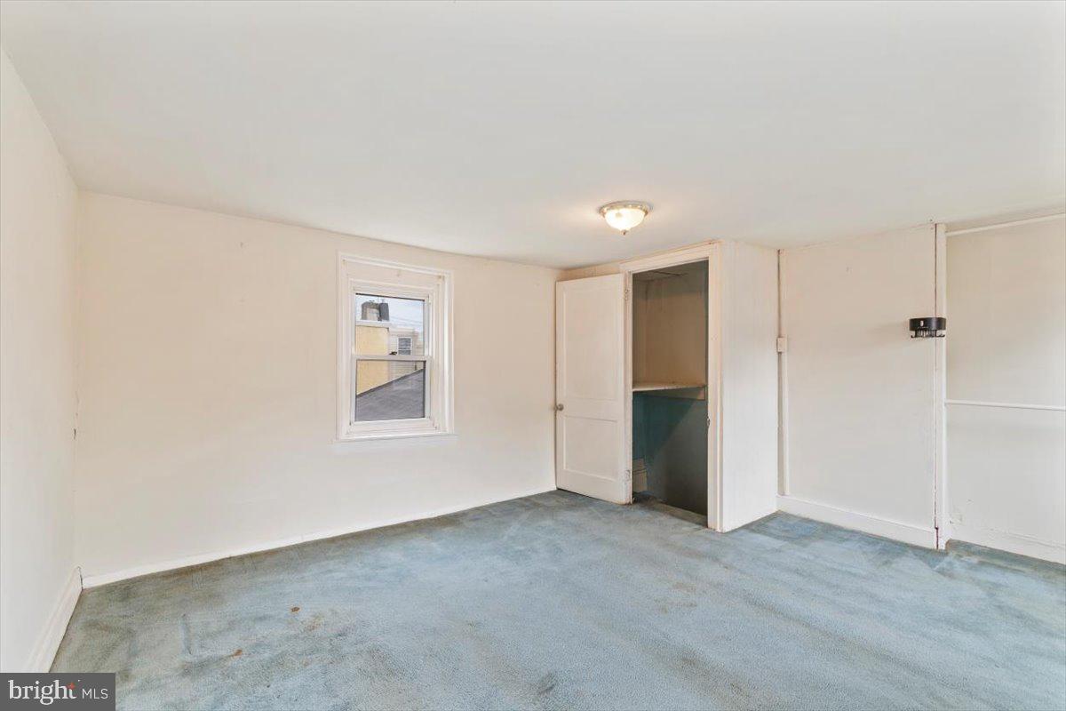 OLDE KENSINGTON - Residential