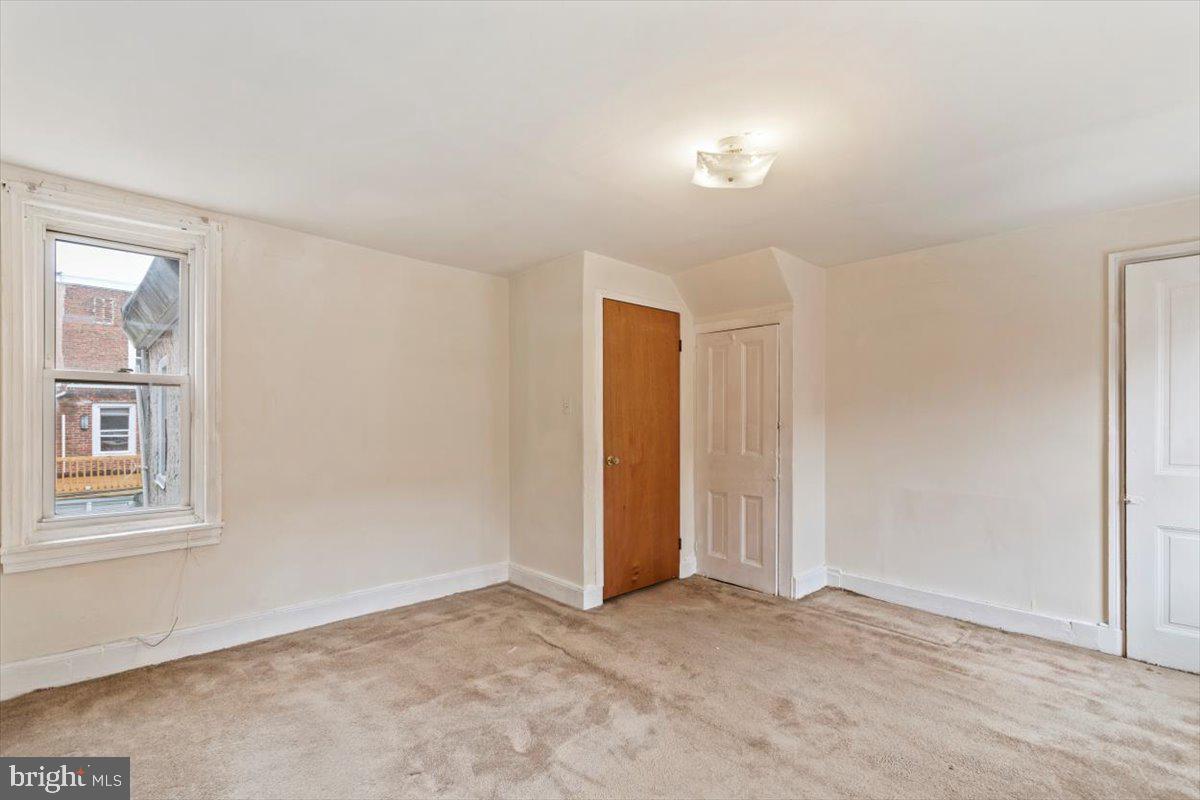 OLDE KENSINGTON - Residential