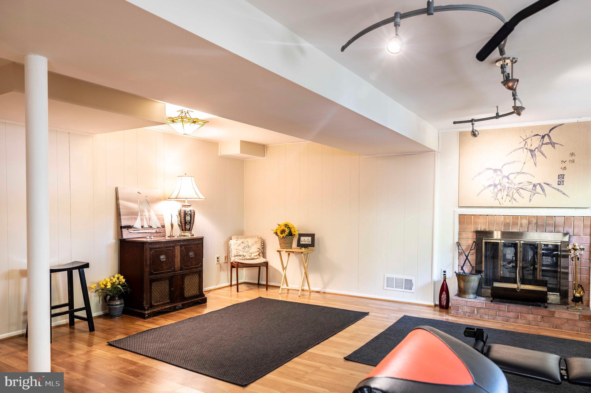 KINGS PARK - Residential