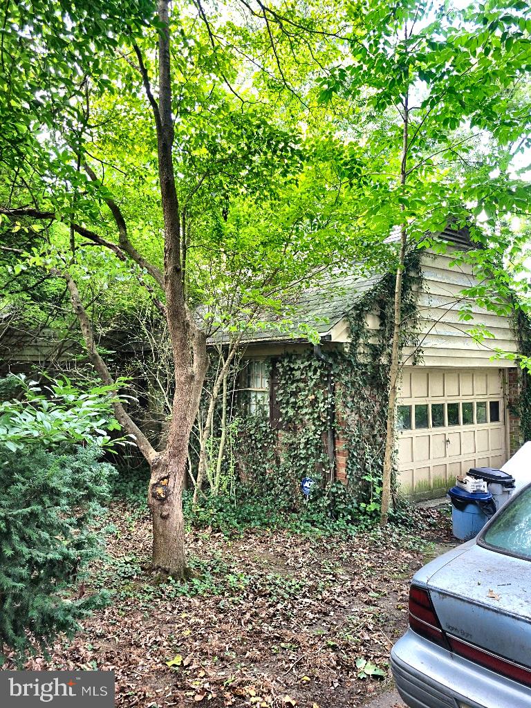 2161 W RIDGE DRIVE