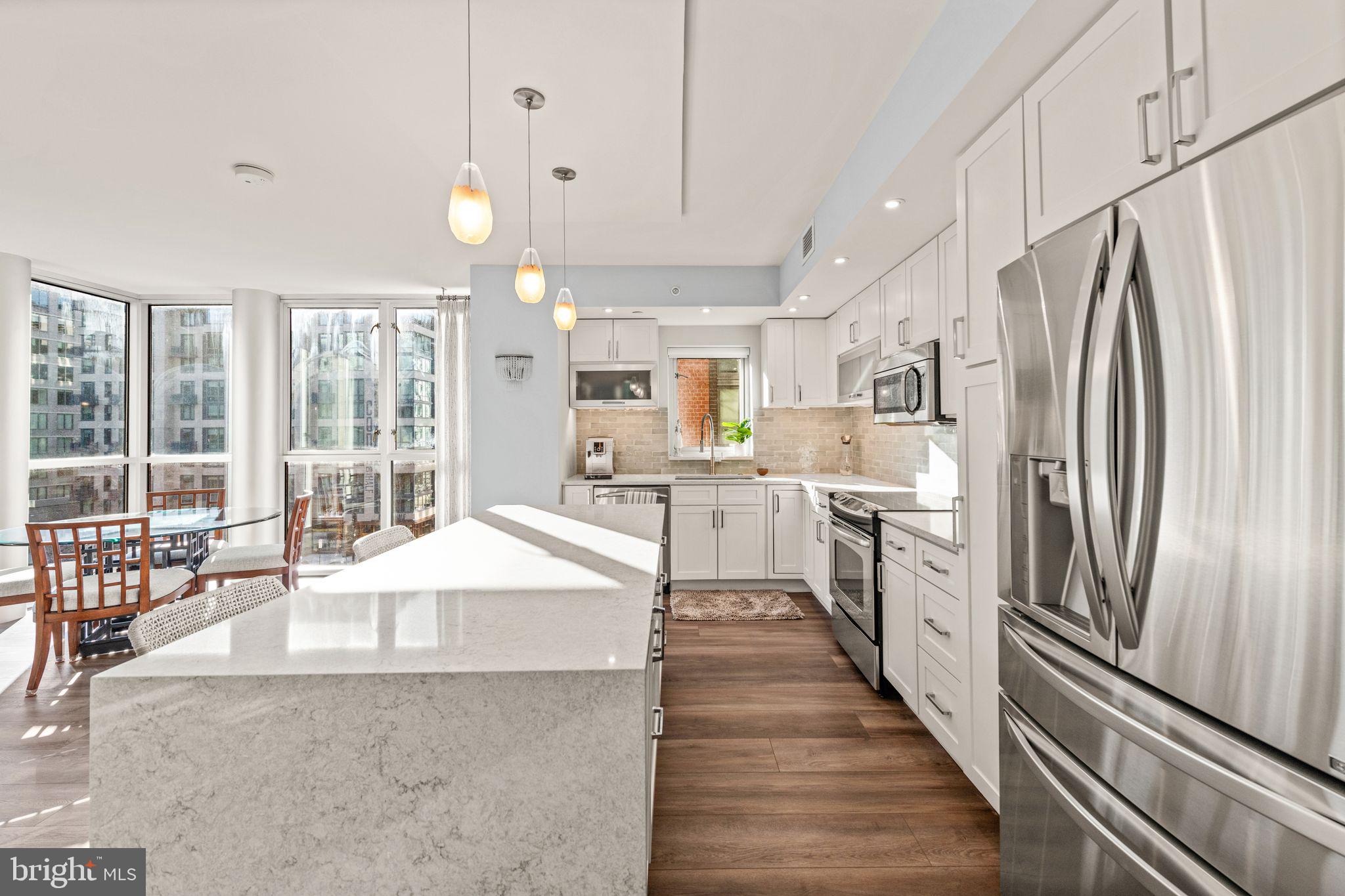 1025 1ST STREET SE 606