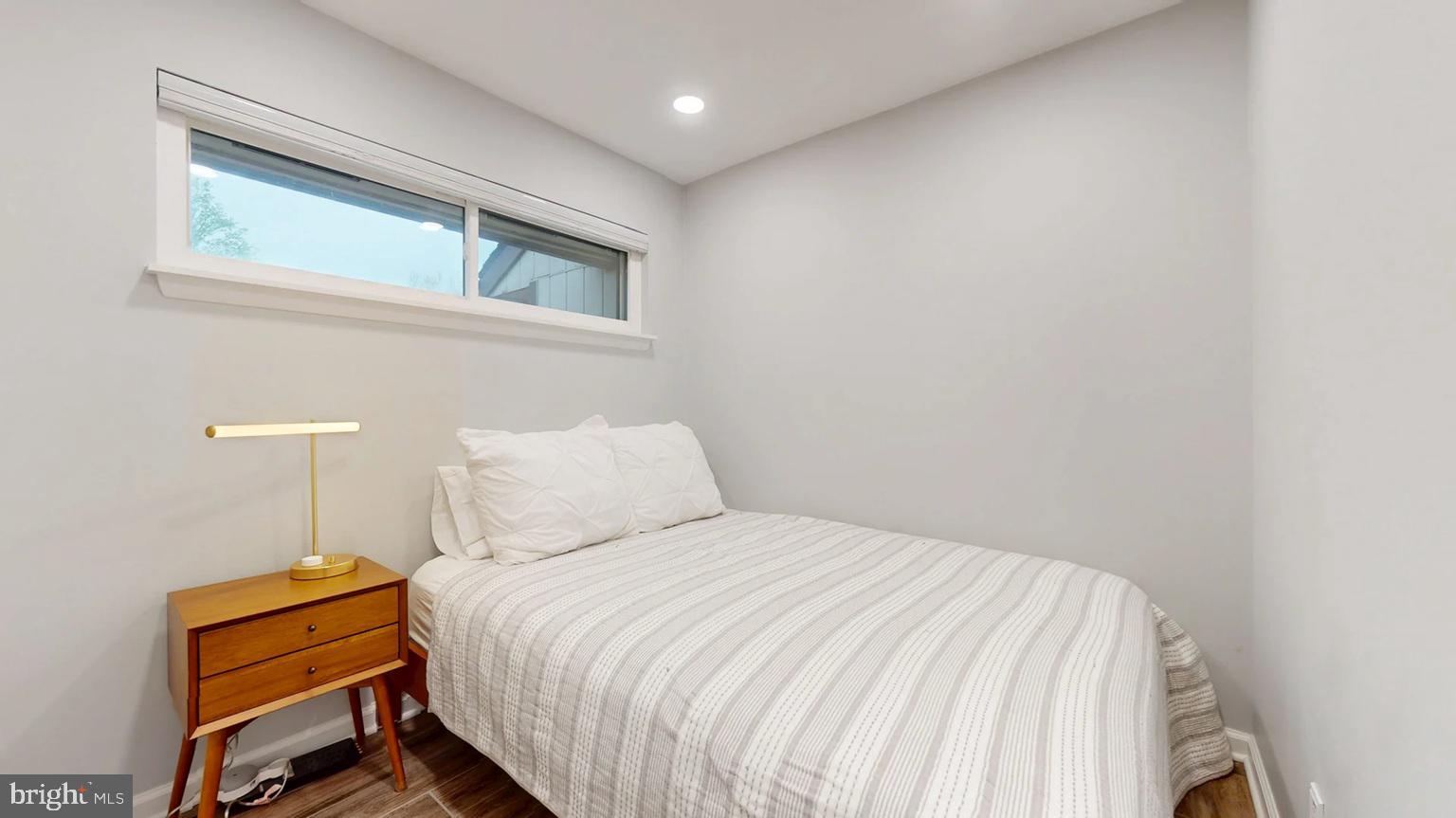 THE WESTERLIES - Residential Lease