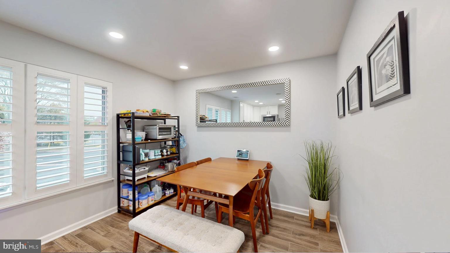 THE WESTERLIES - Residential Lease