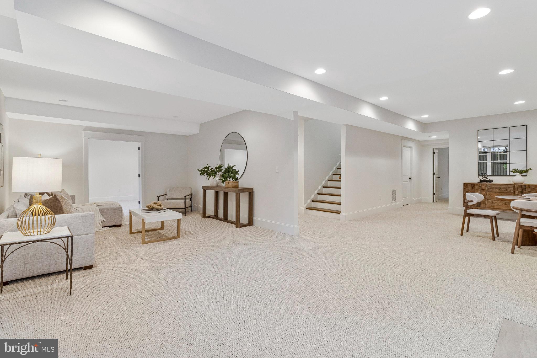 POPLAR HEIGHTS - Residential