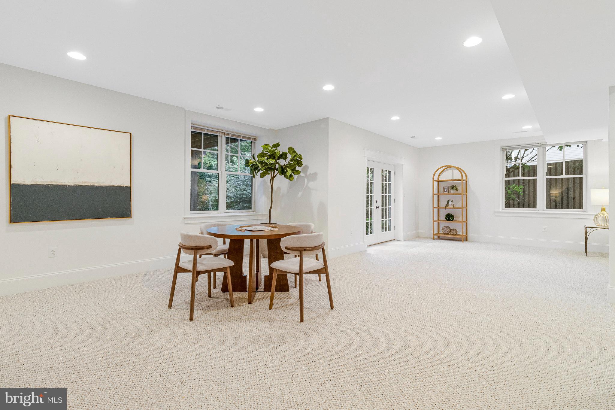 POPLAR HEIGHTS - Residential