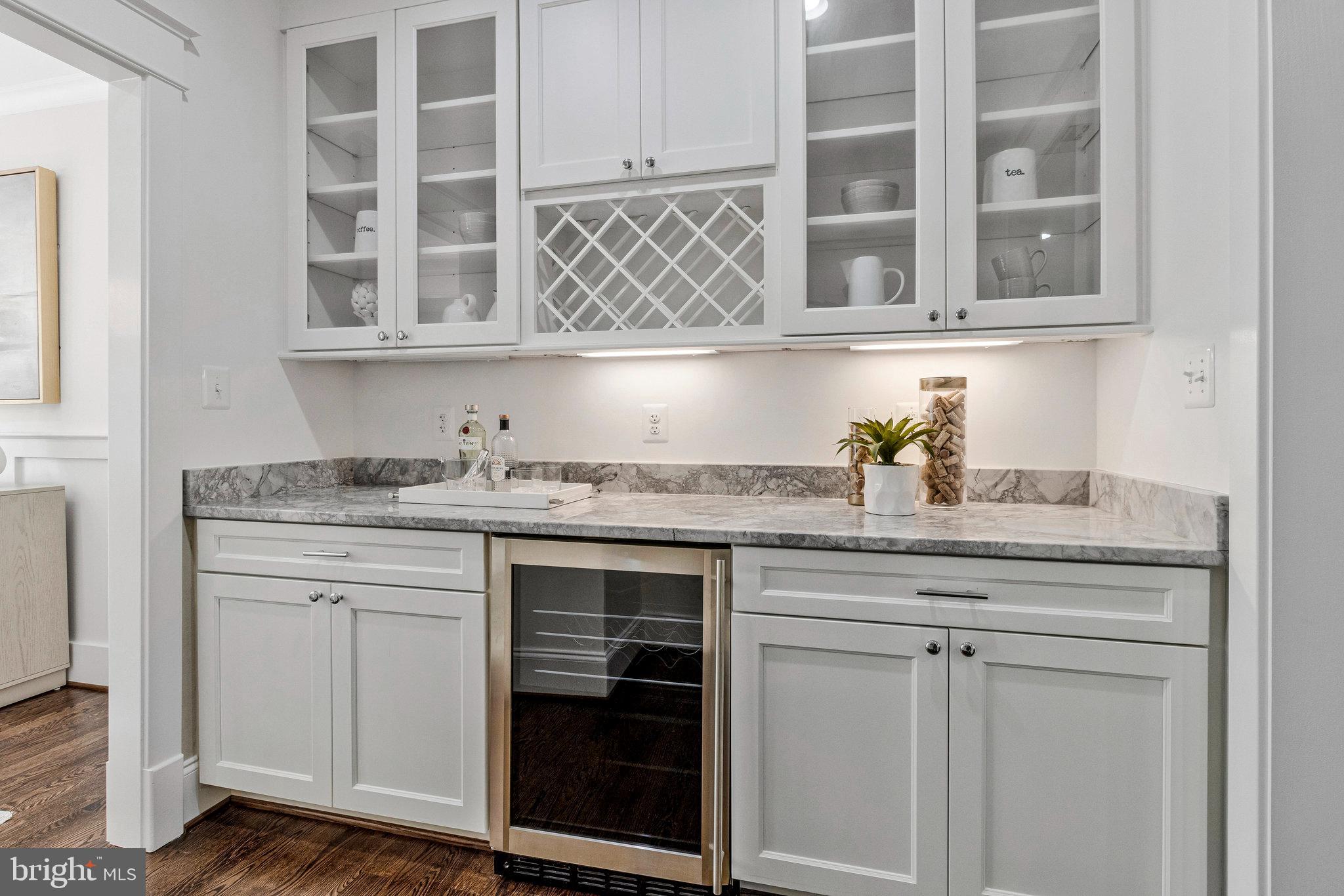 POPLAR HEIGHTS - Residential