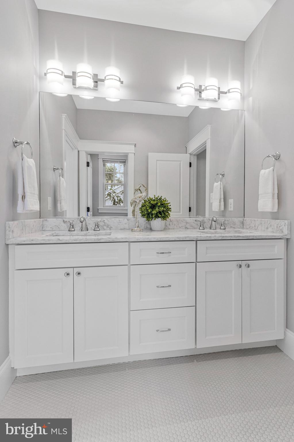 POPLAR HEIGHTS - Residential