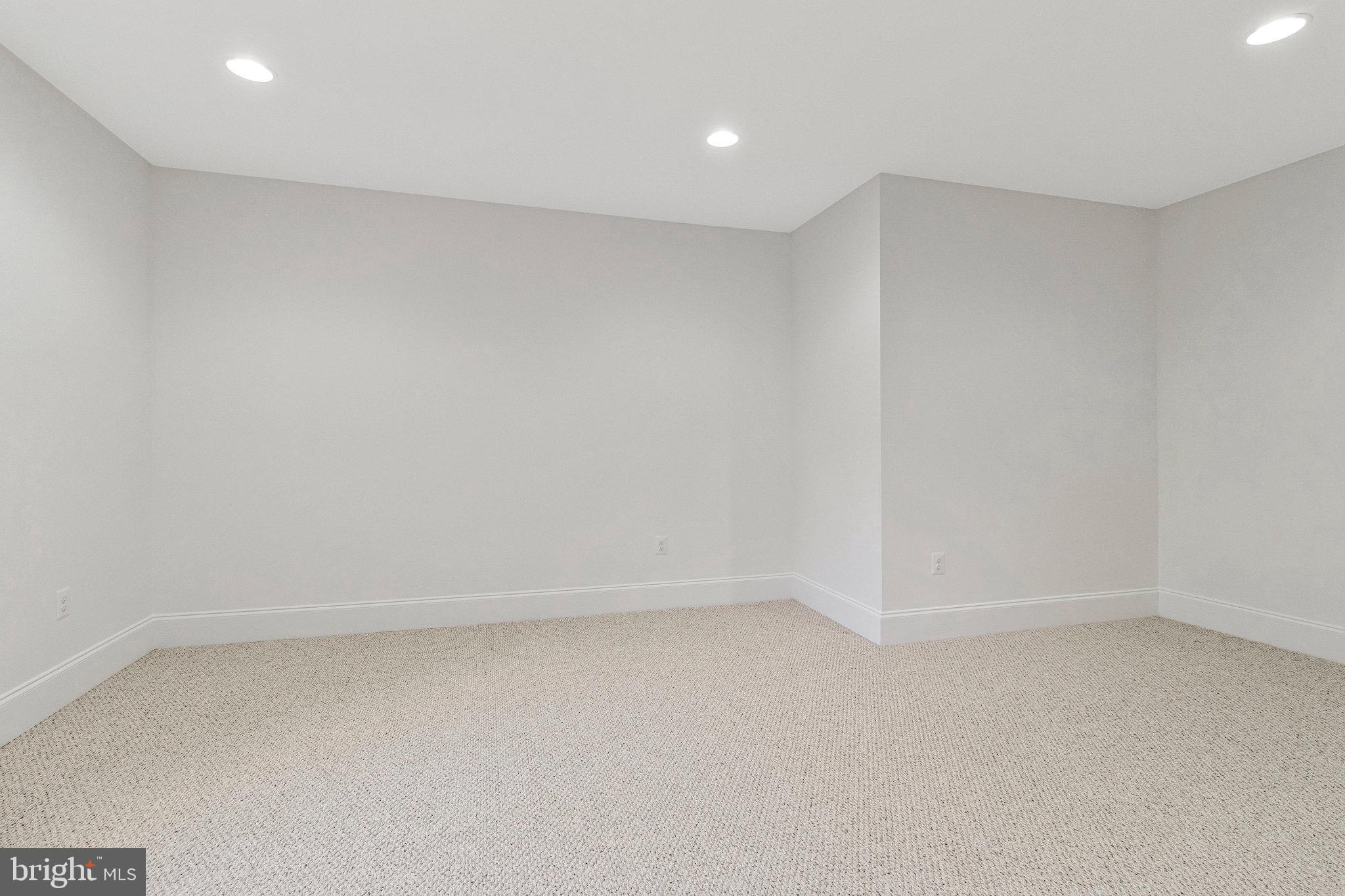 POPLAR HEIGHTS - Residential