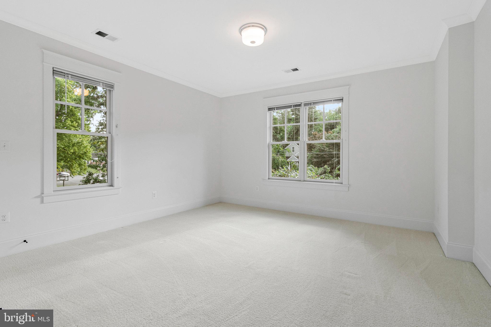 POPLAR HEIGHTS - Residential