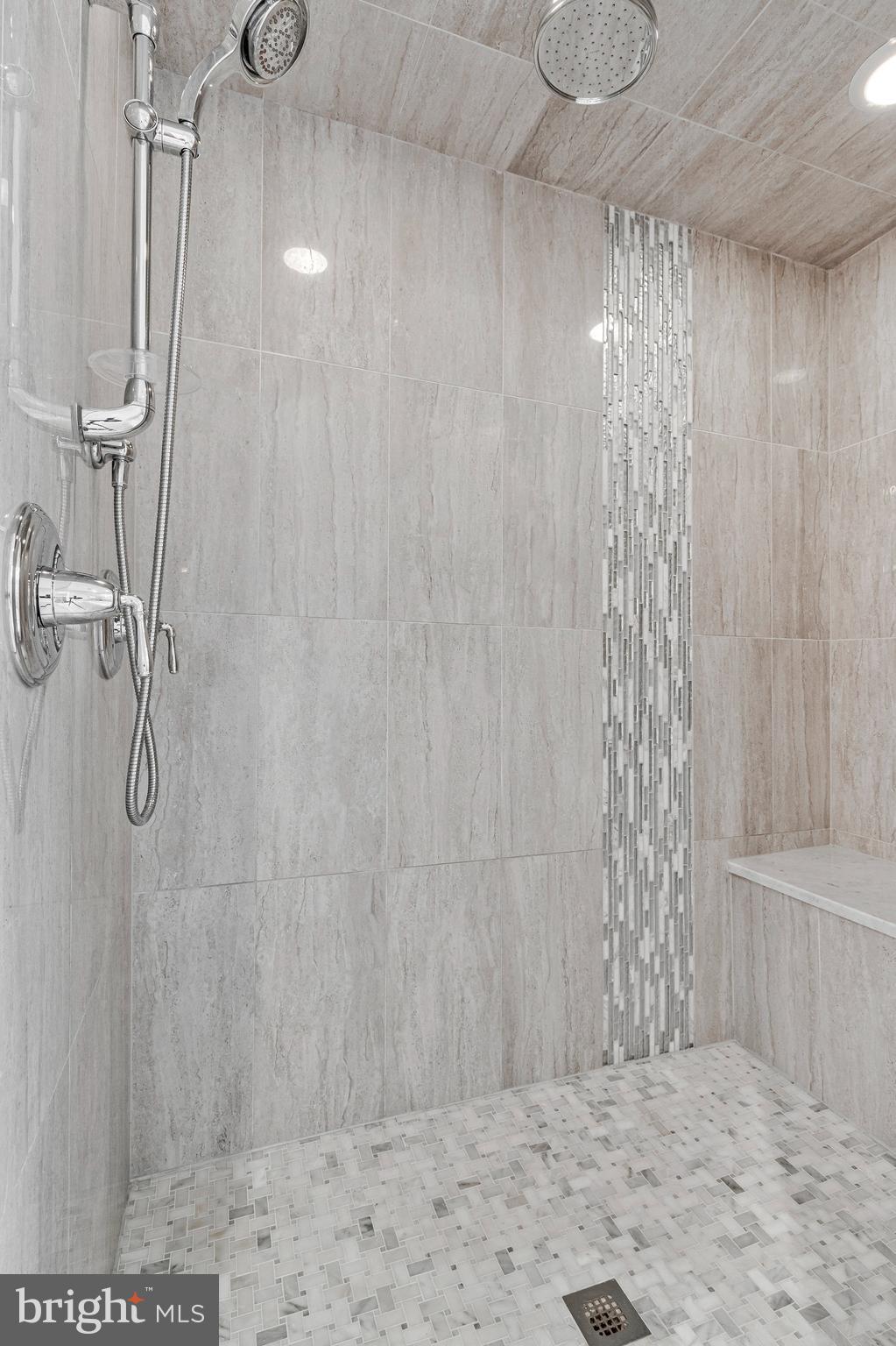 POPLAR HEIGHTS - Residential