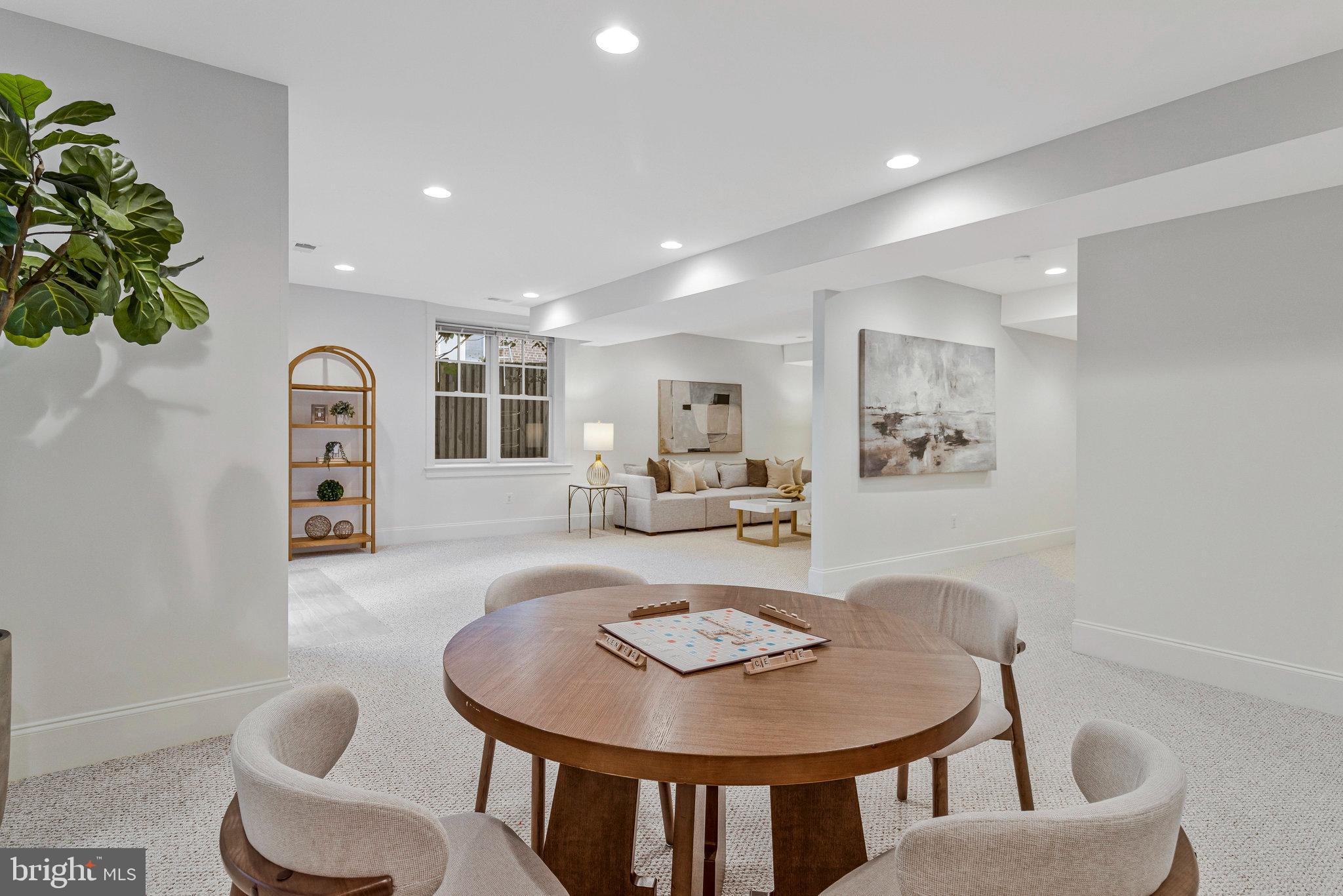 POPLAR HEIGHTS - Residential