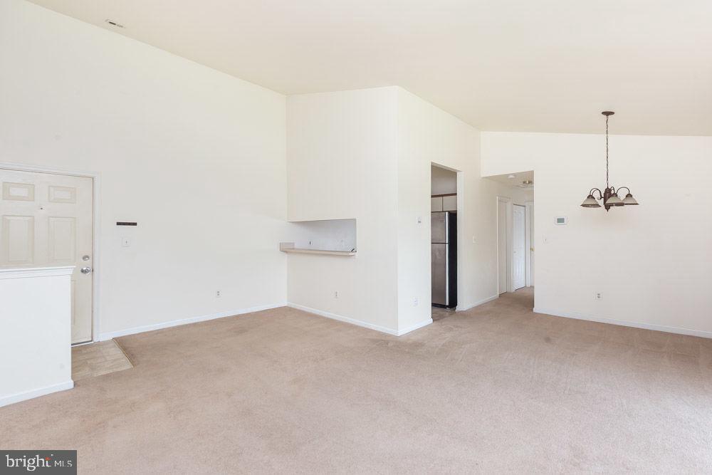 CROMWELL FOUNTAIN - Residential Lease