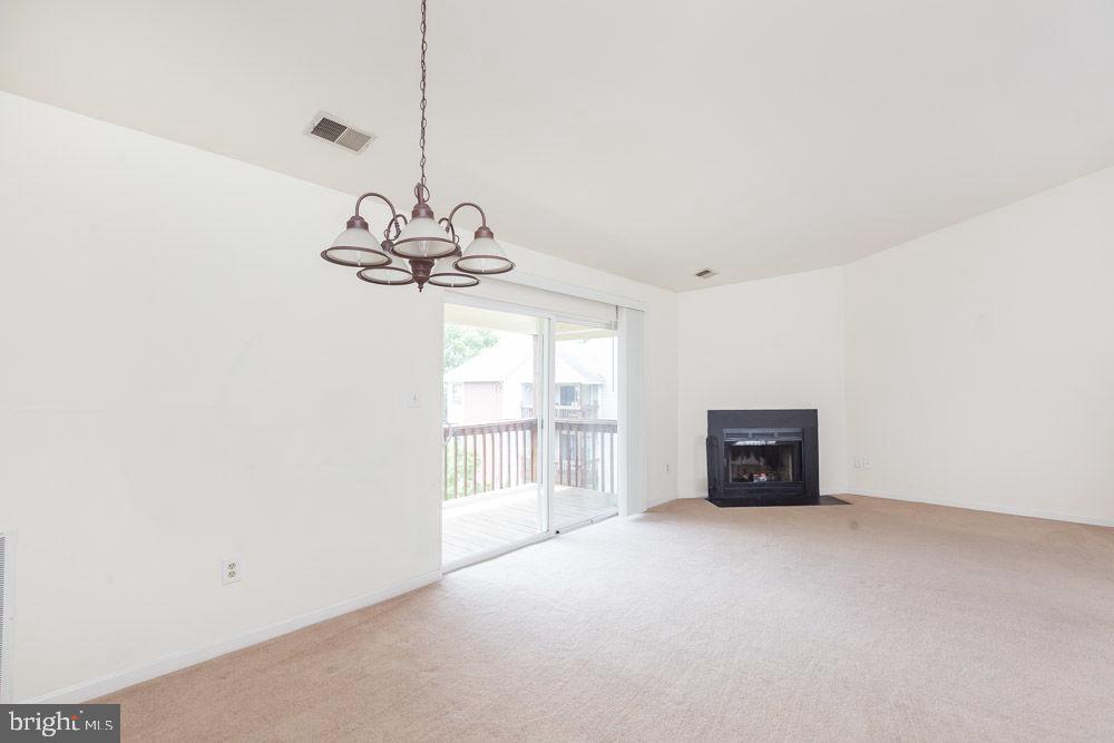 CROMWELL FOUNTAIN - Residential Lease