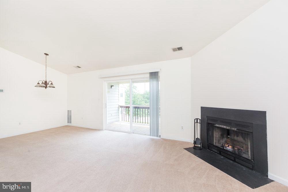 CROMWELL FOUNTAIN - Residential Lease