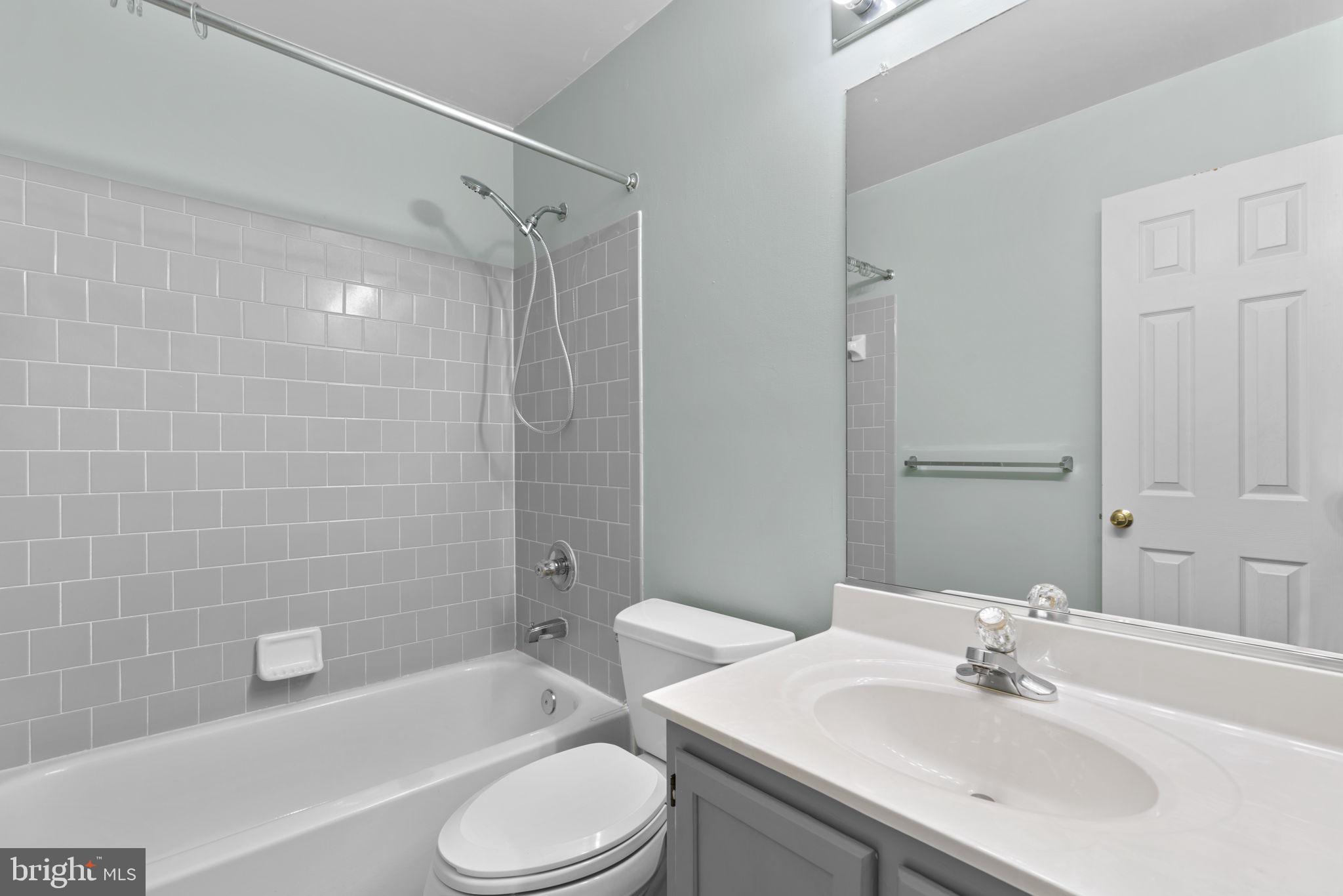 CROFTON VILLAGE - Residential