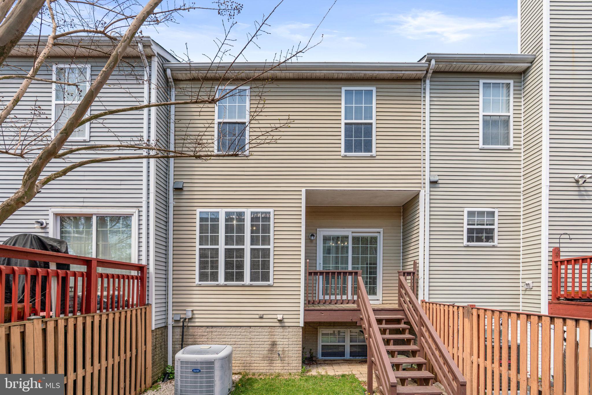 CROFTON VILLAGE - Residential